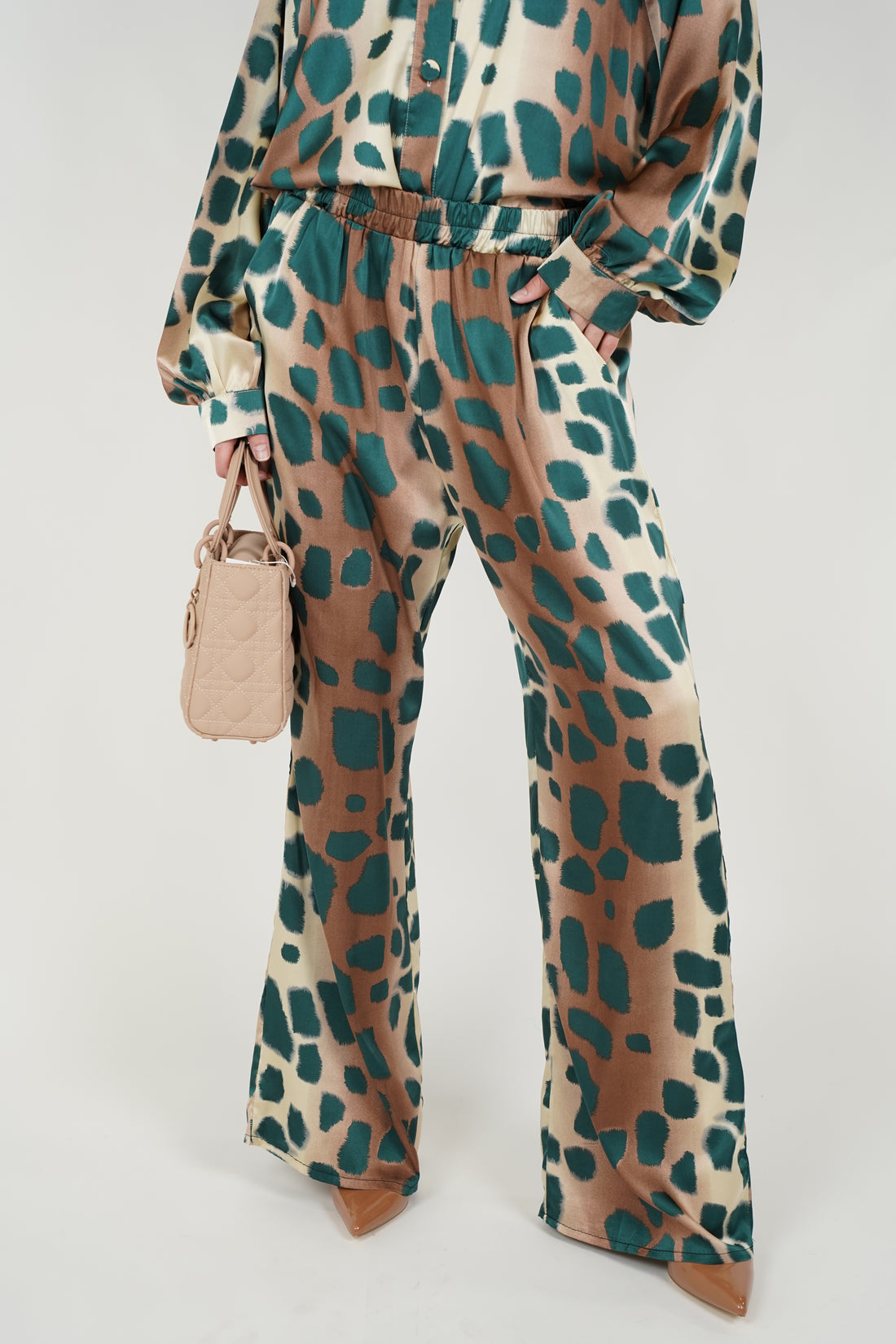 Velimra Leopard Stamped Pants Set