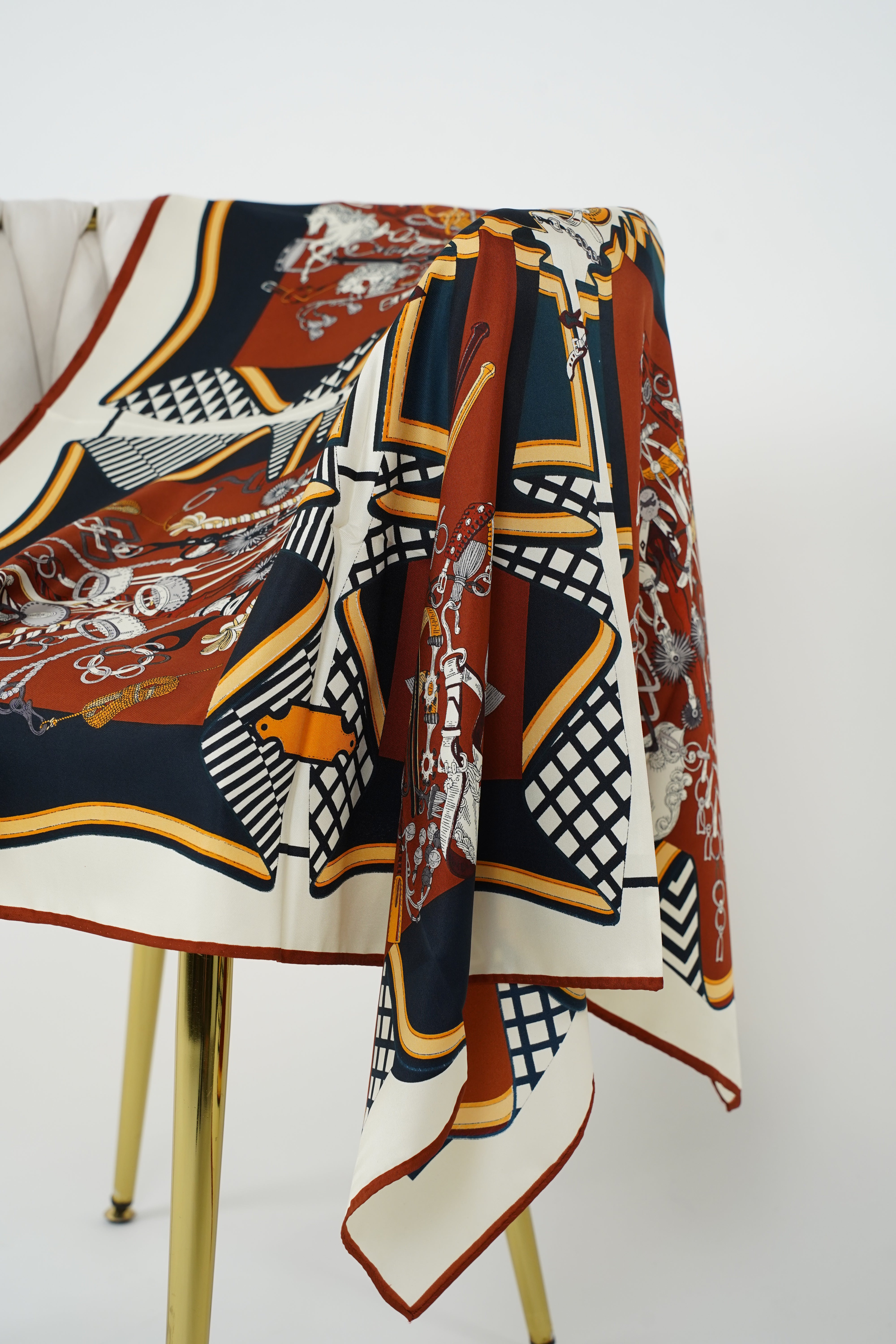 Versatile Patterned Scarf – Multi-Way Styling Accessory