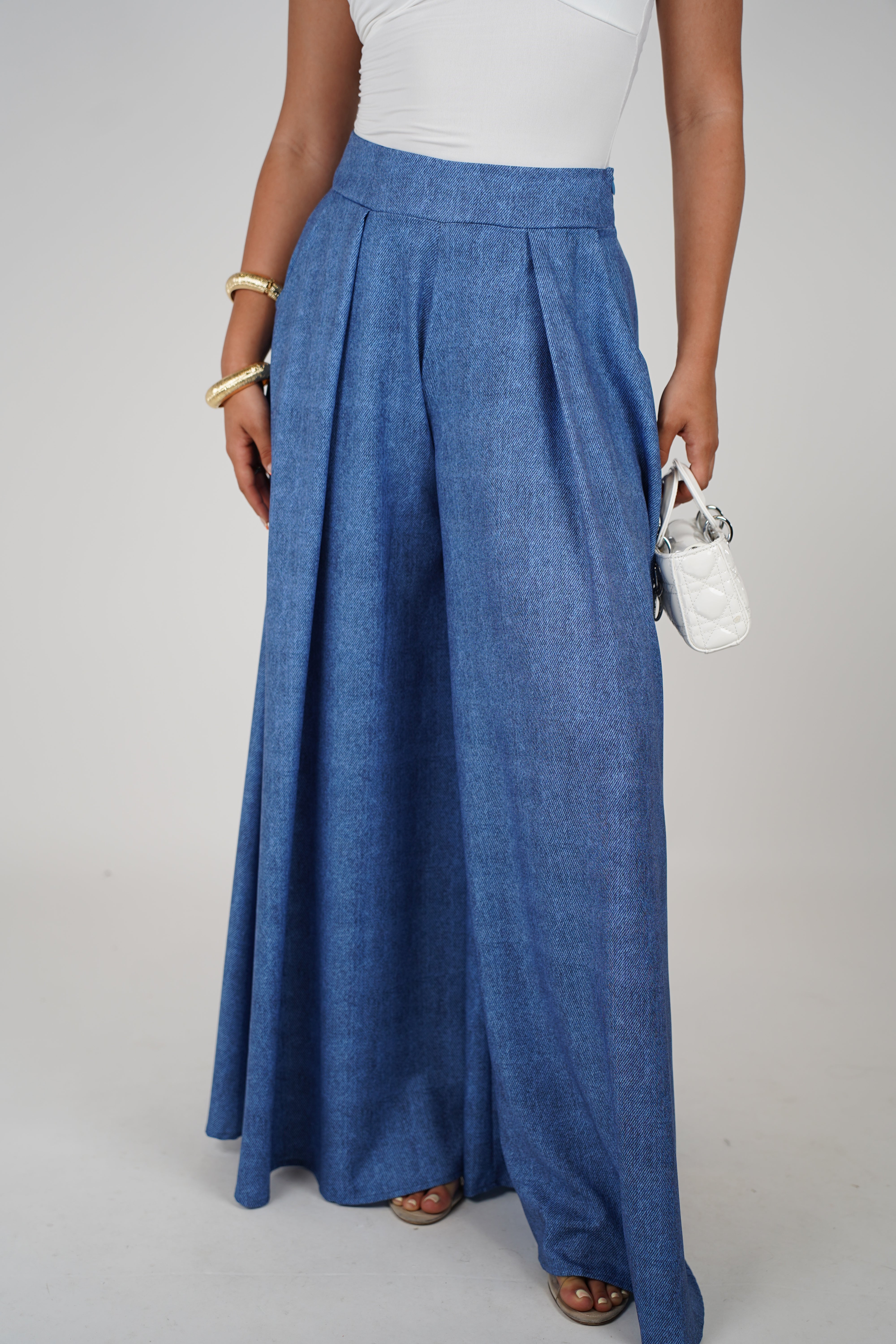Jessy Pants – Wide-Leg Light Denim Trousers