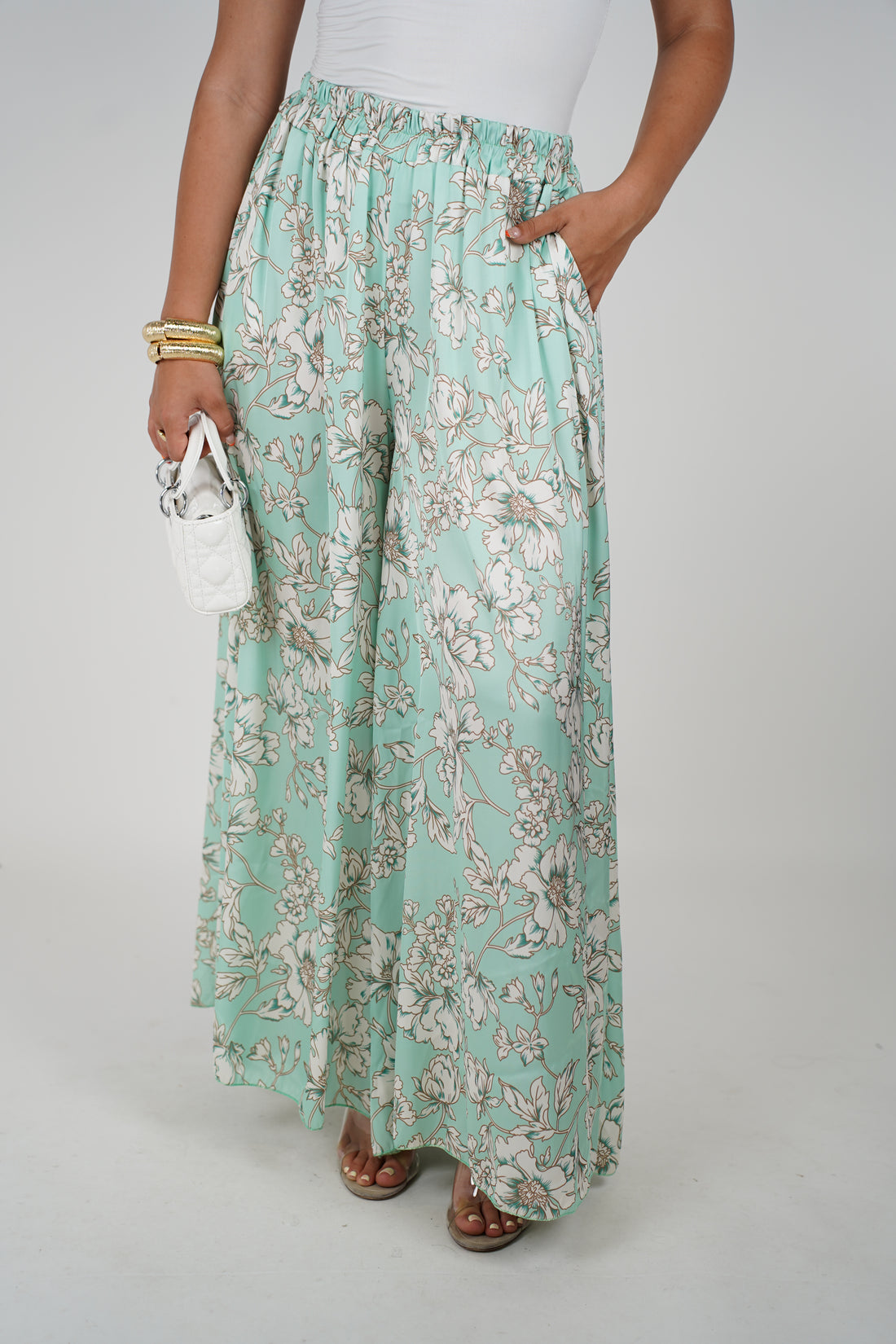 Marylin Silk Pants – Elegant Flow with a Floral Touch