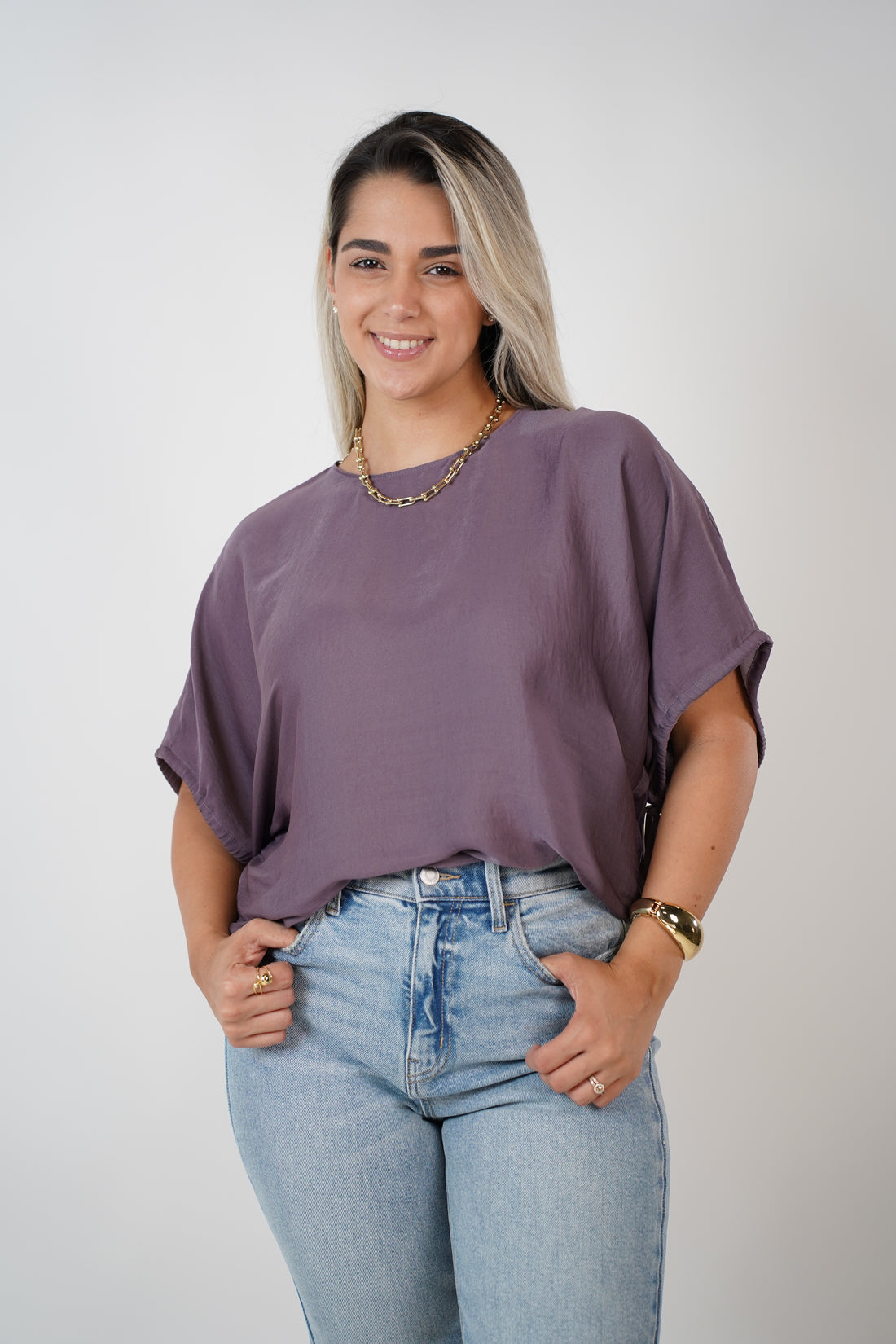 Zovi Flaca Top – Effortless Relaxed Fit Blouse