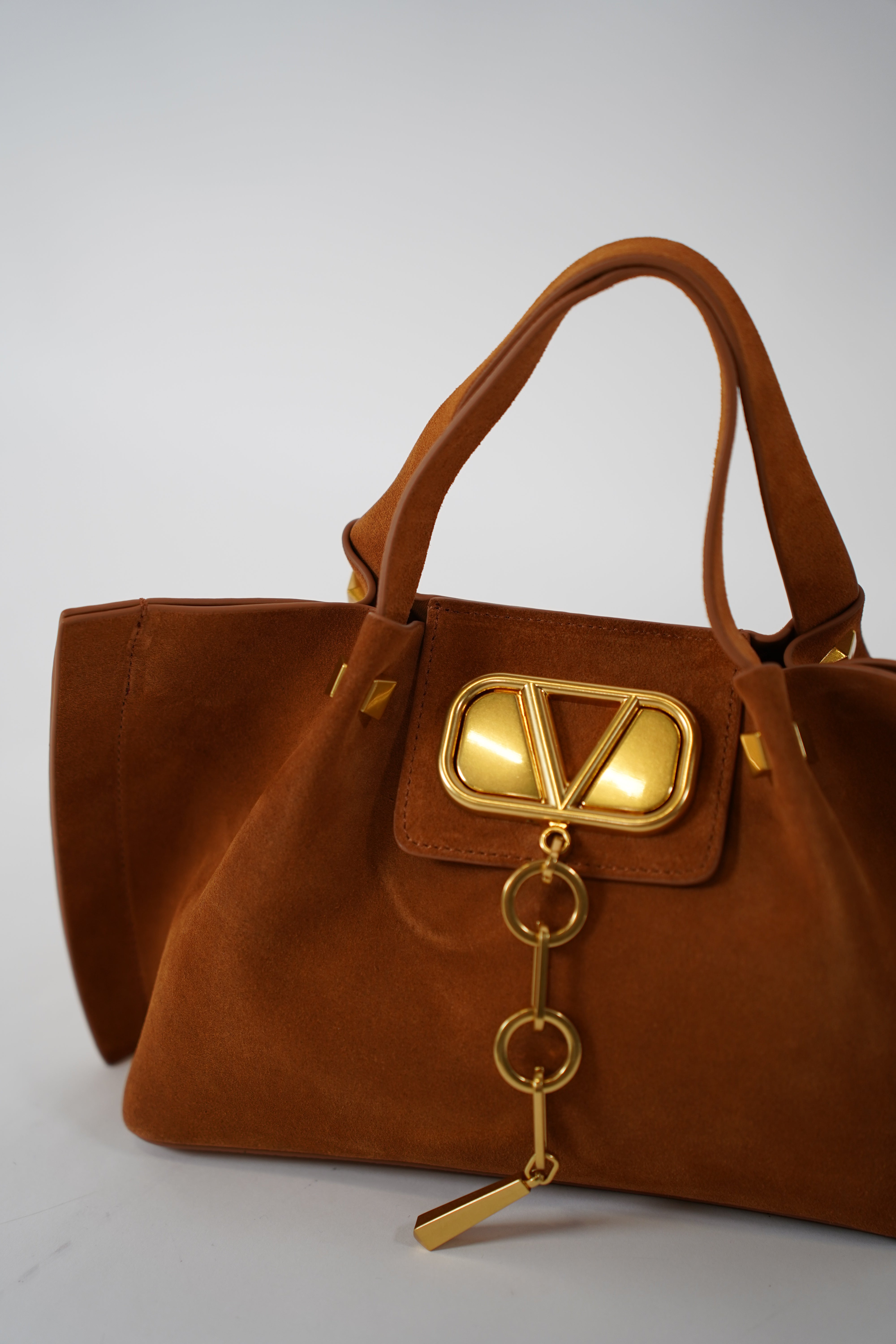 Meiz Mini Suede Tote Bag – Chic Brown Handbag with Gold Details