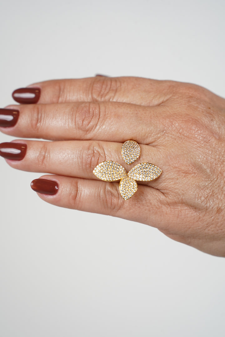 Montave Flower Ring