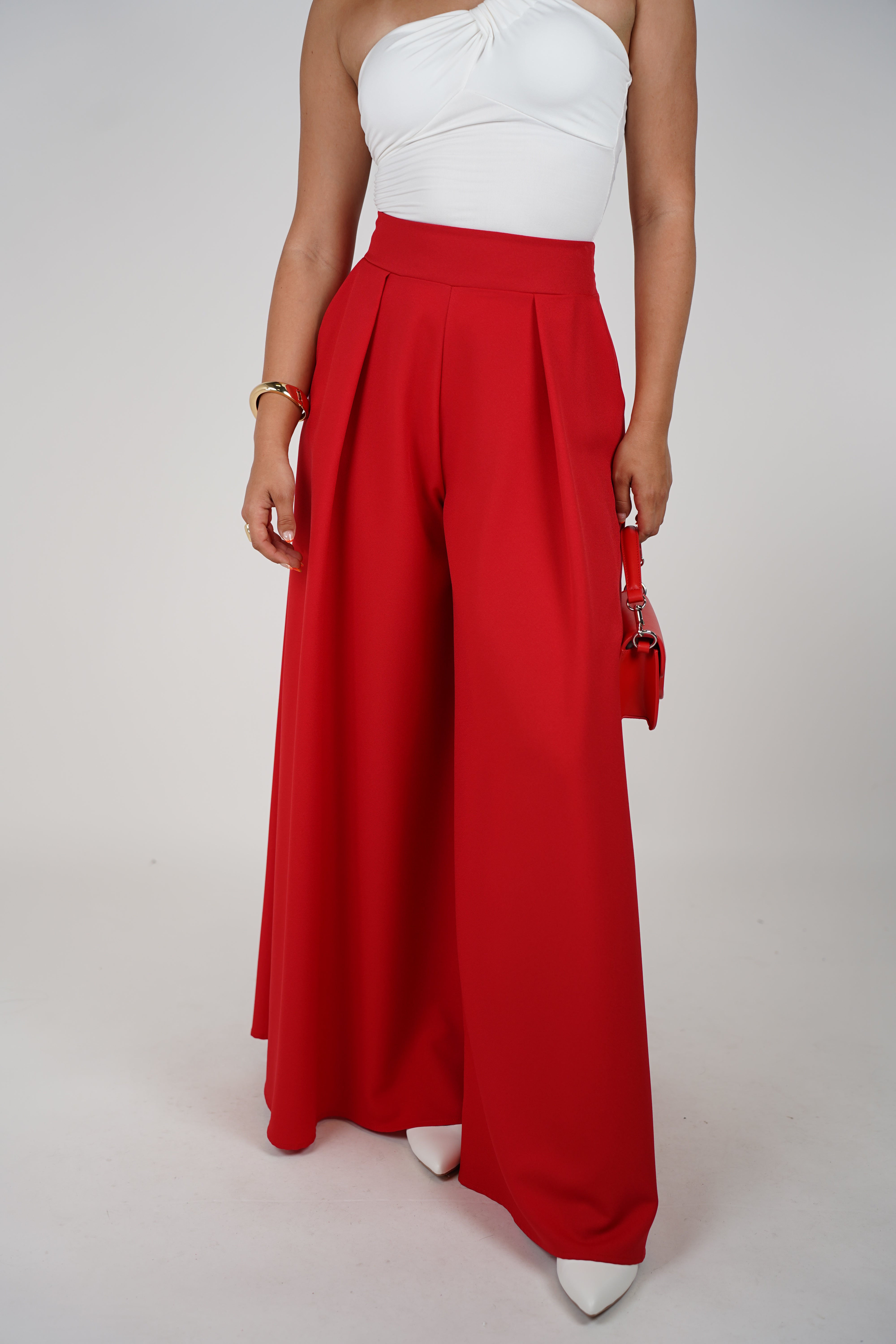 Berta Palazzo Pants – Bold Flow & Effortless Elegance