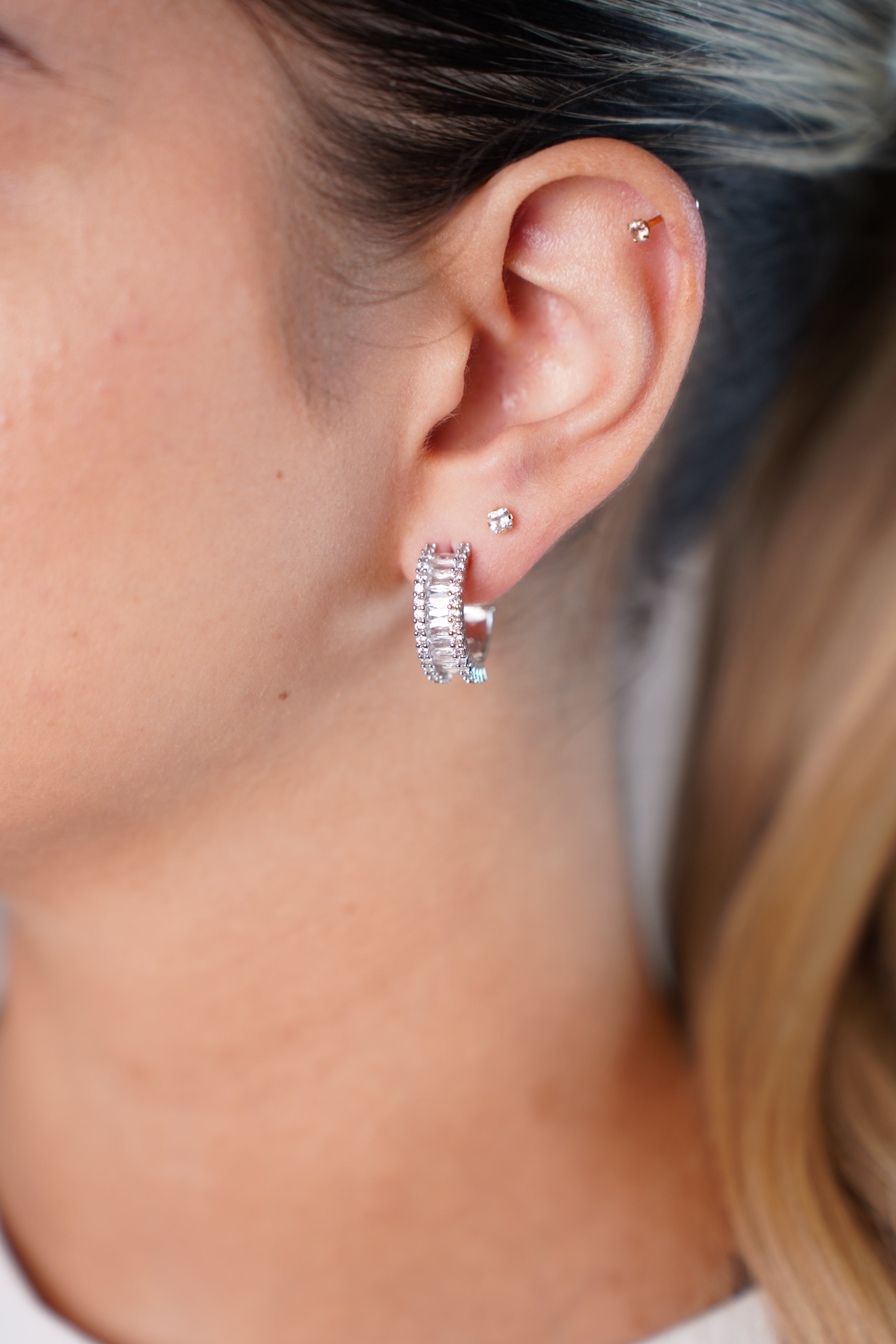 Chini Shiny Earrings - Carema Boutique