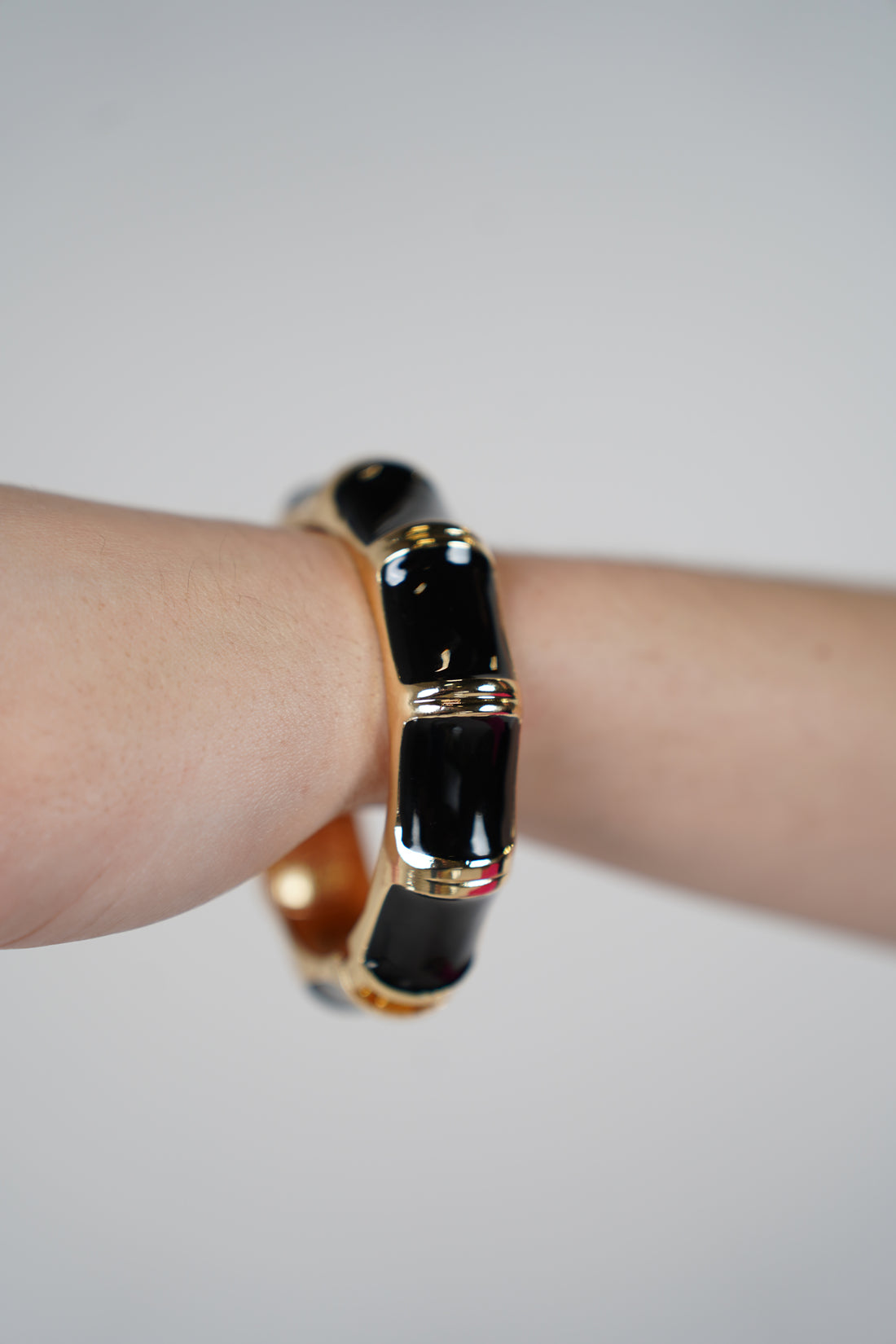 Zairel Chunky Bracelet – Bold Marbled Bangle in Warm Tones