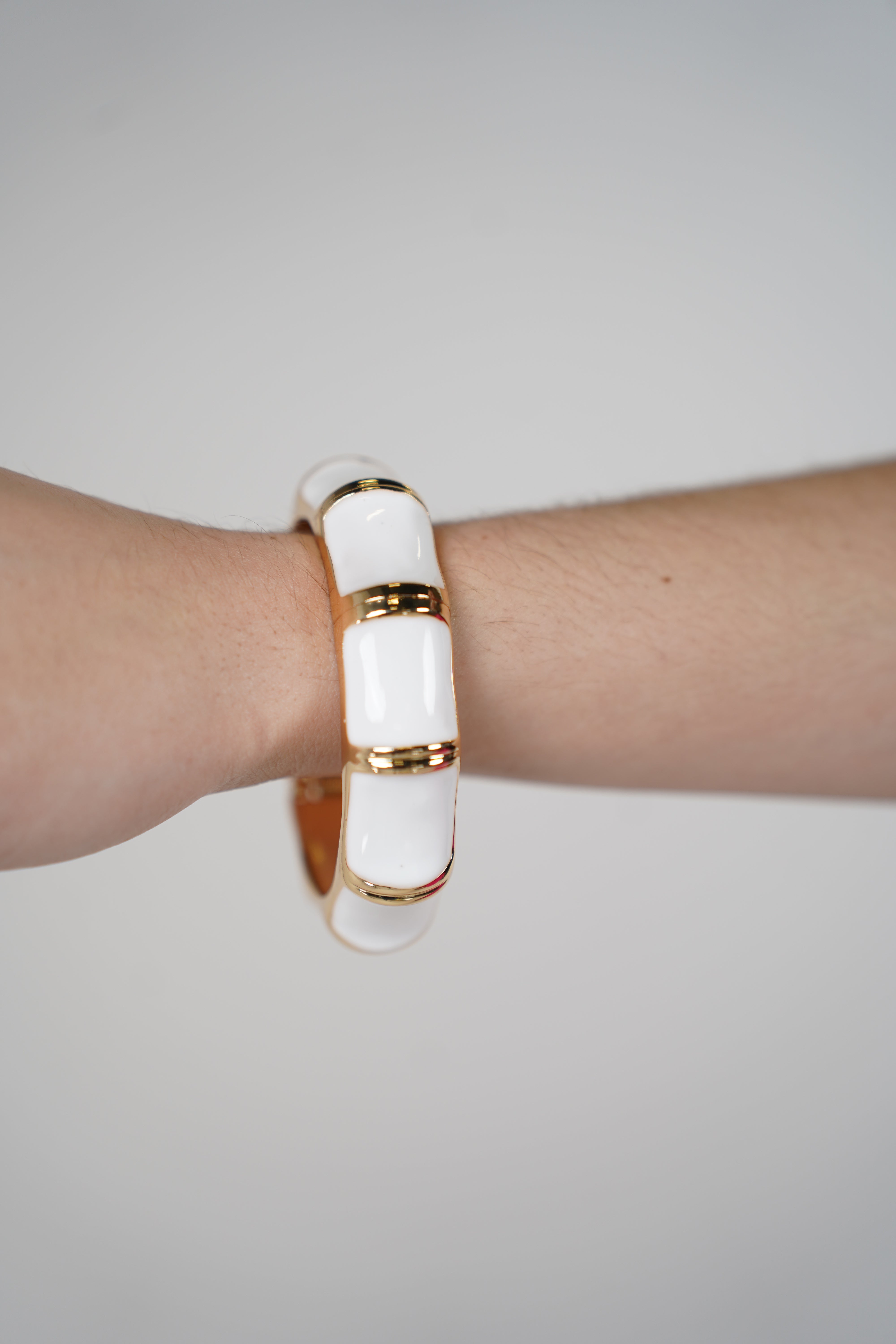 Zairel Chunky Bracelet – Bold Marbled Bangle in Warm Tones