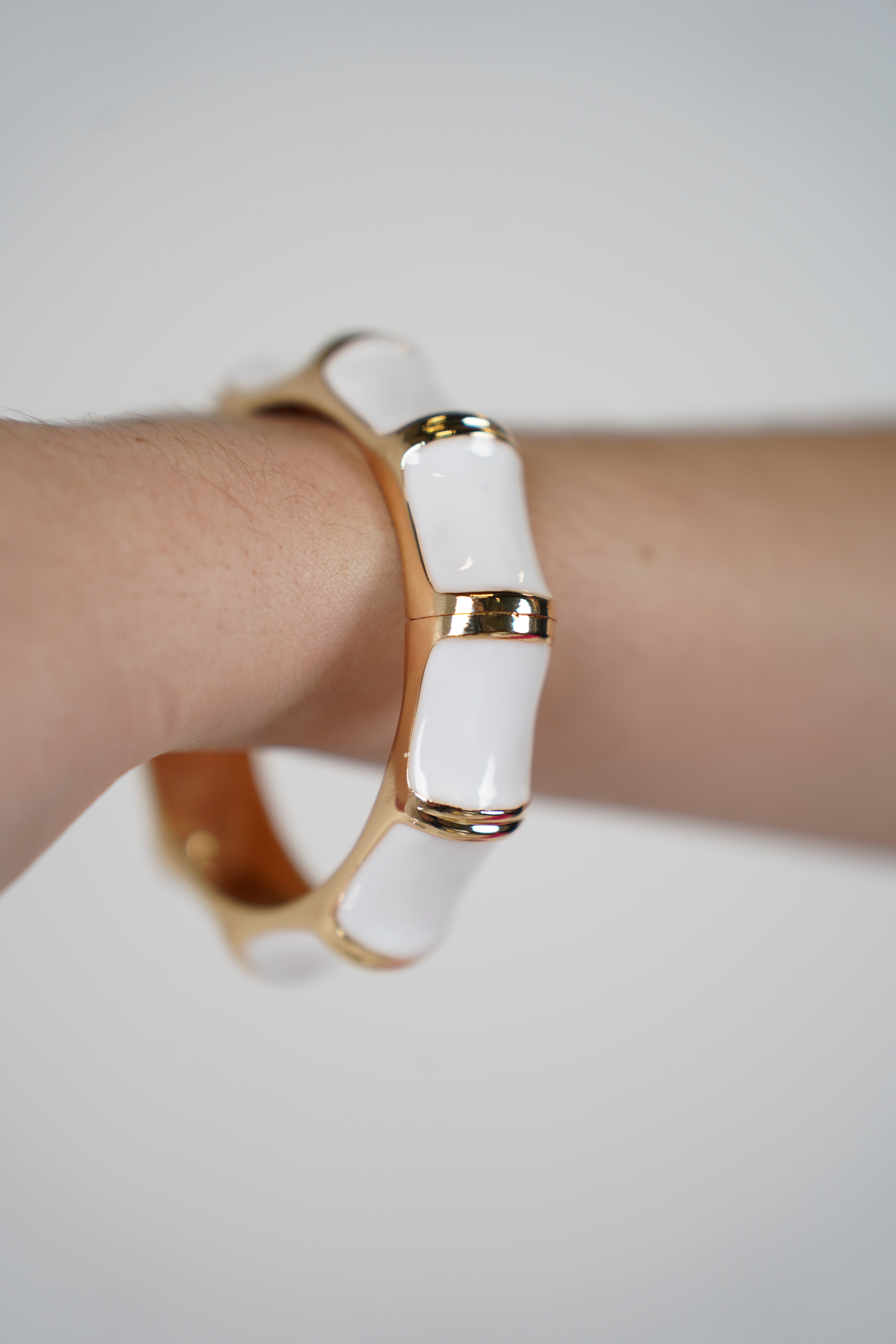 Zairel Chunky Bracelet – Bold Marbled Bangle in Warm Tones