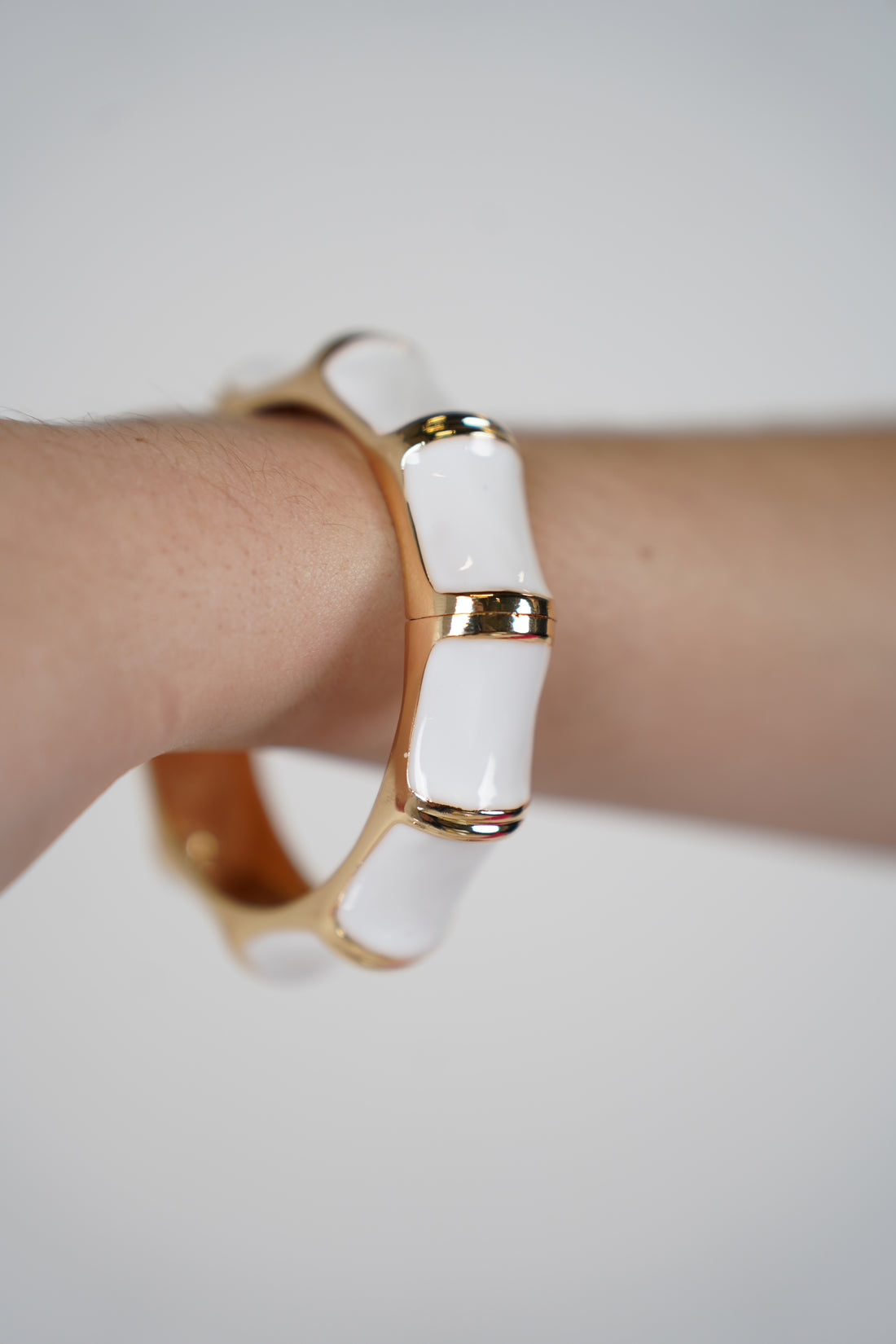 Zairel Chunky Bracelet – Bold Marbled Bangle in Warm Tones