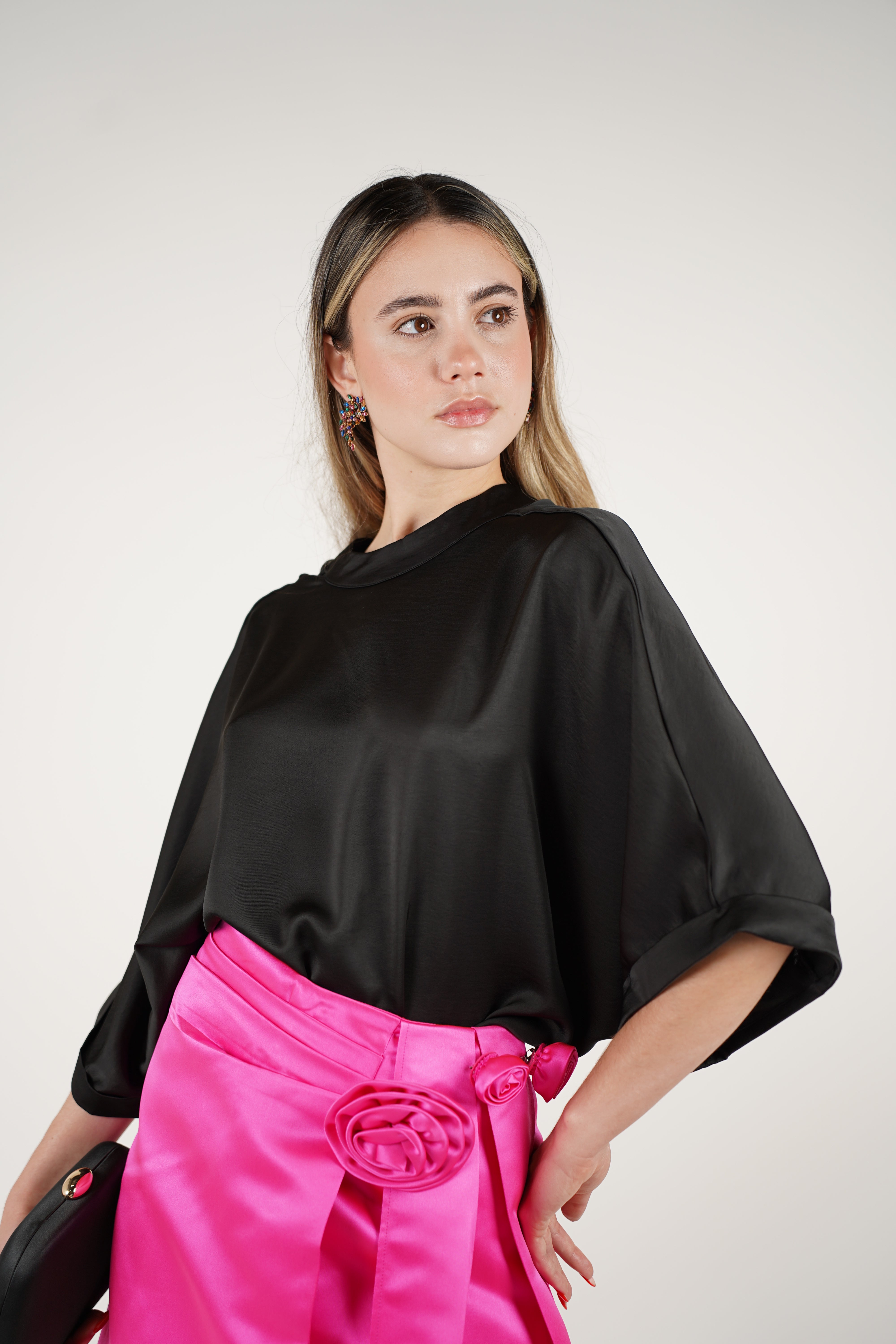 Vexira Oversized Blouse – Effortless Elegance in Luxe Black Satin