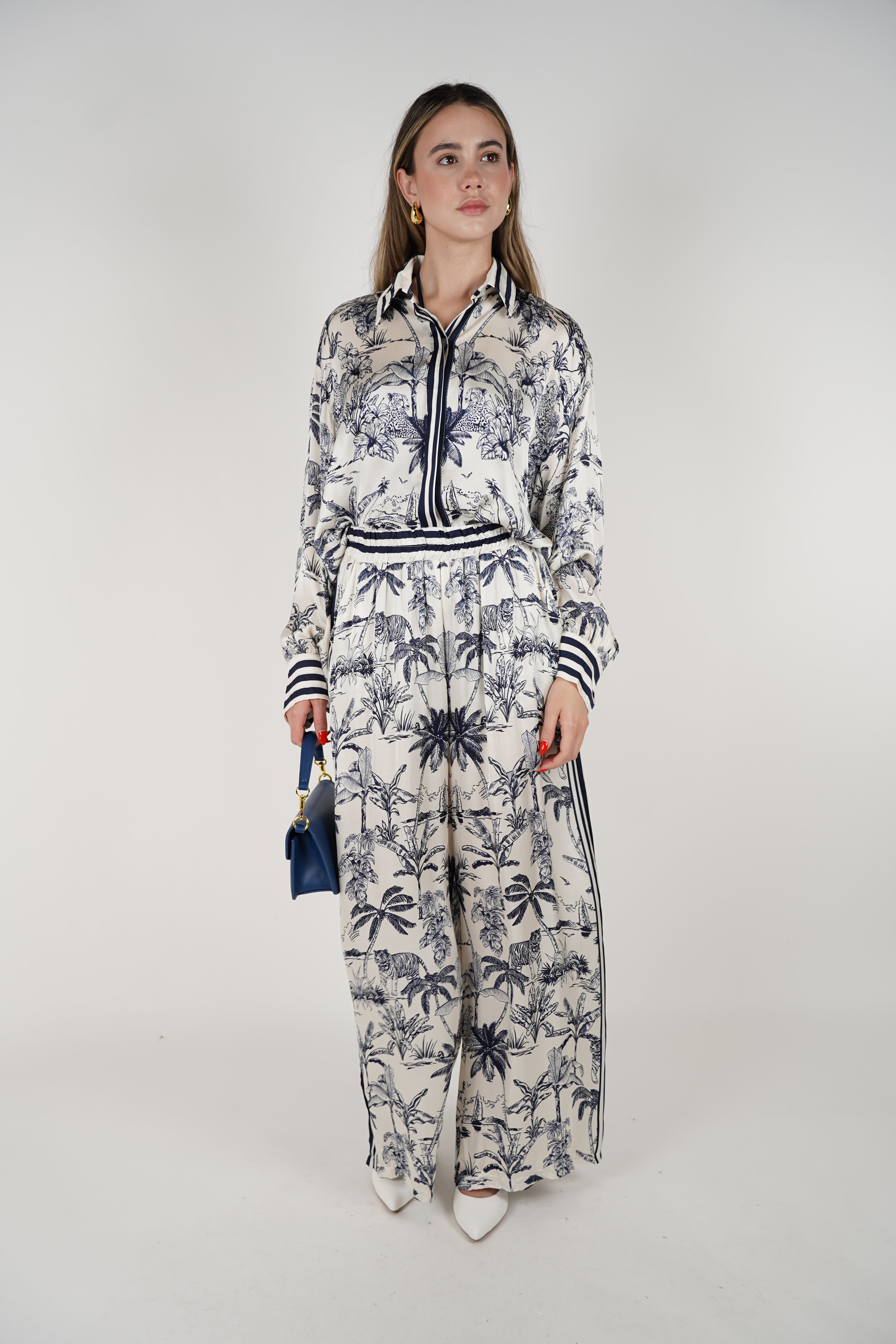 Daily Silk Pants Set – Monochrome Jungle Print Lounge Look