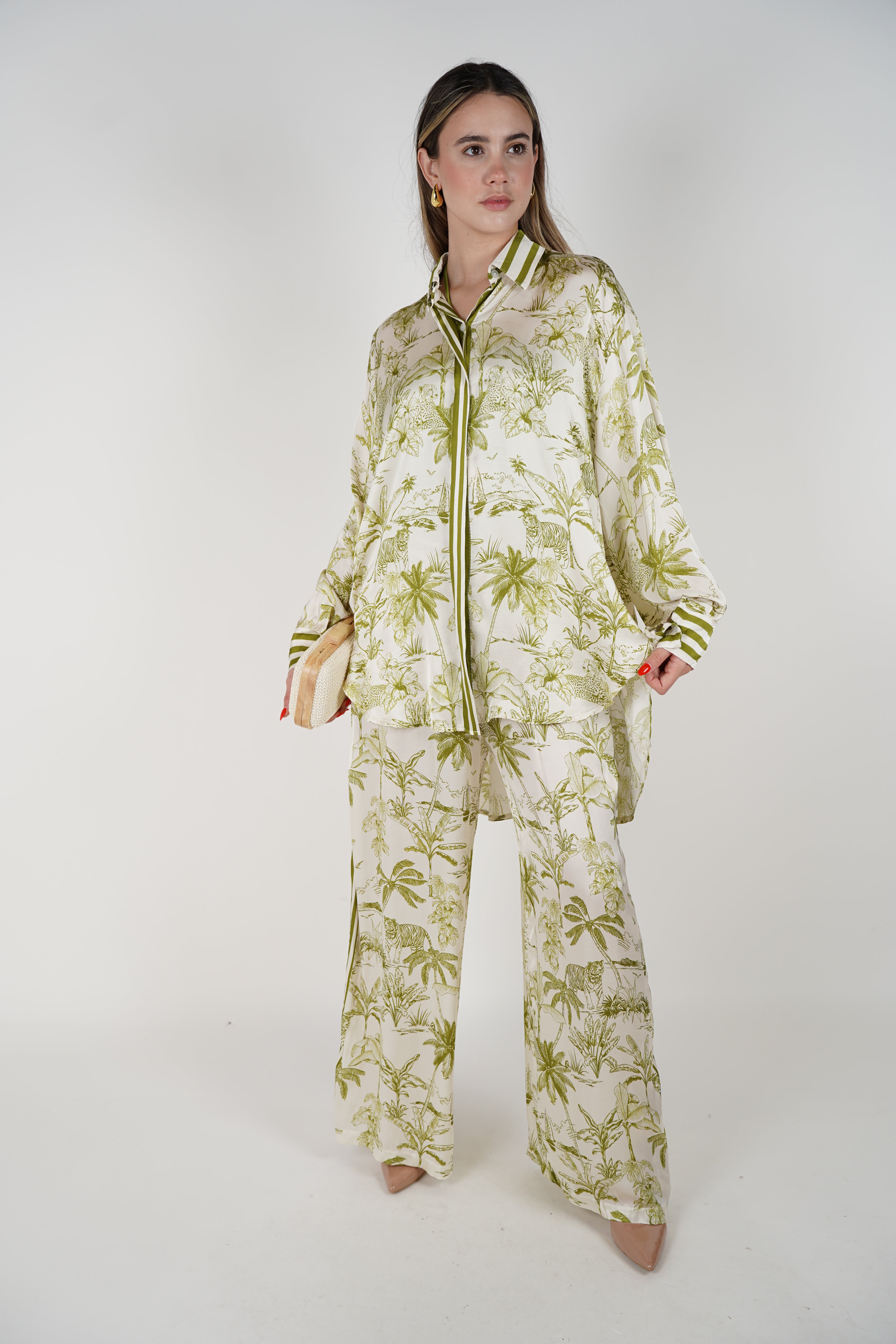 Daily Silk Pants Set – Monochrome Jungle Print Lounge Look