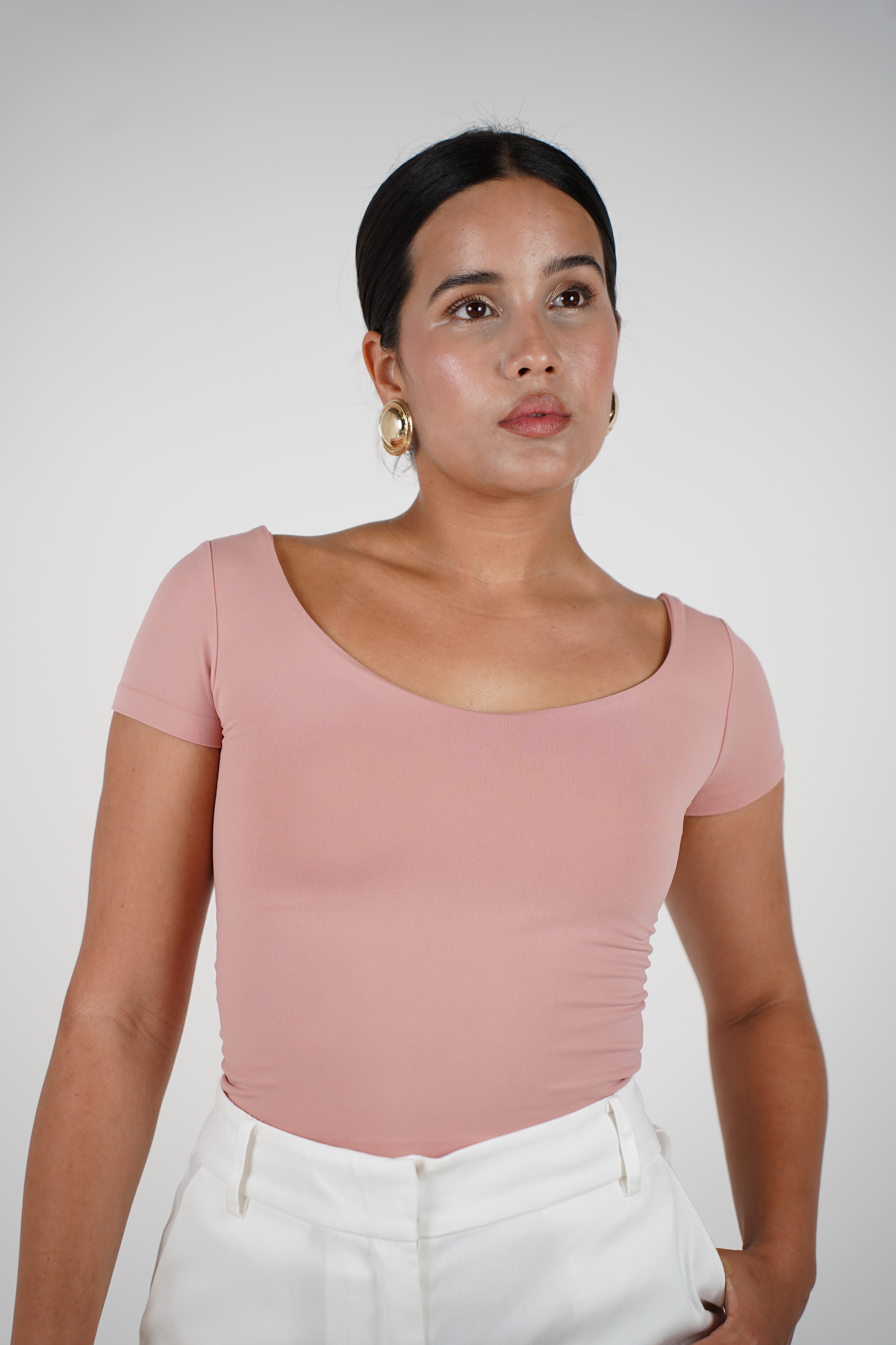 Zorell Short Sleeve Basics – Sleek, Soft, Everyday Essential