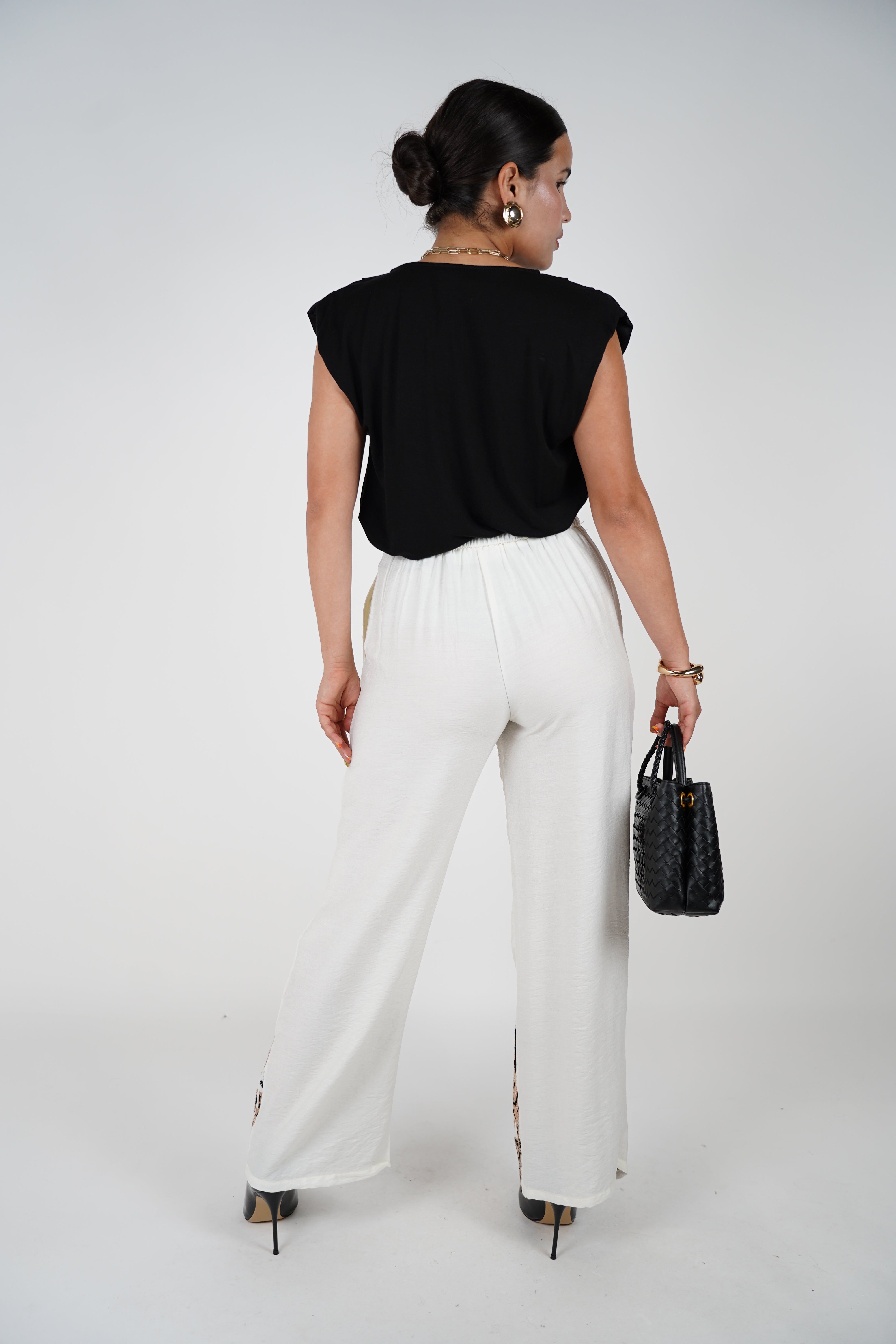 Caleni Silk Blouse – Effortless Satin Elegance