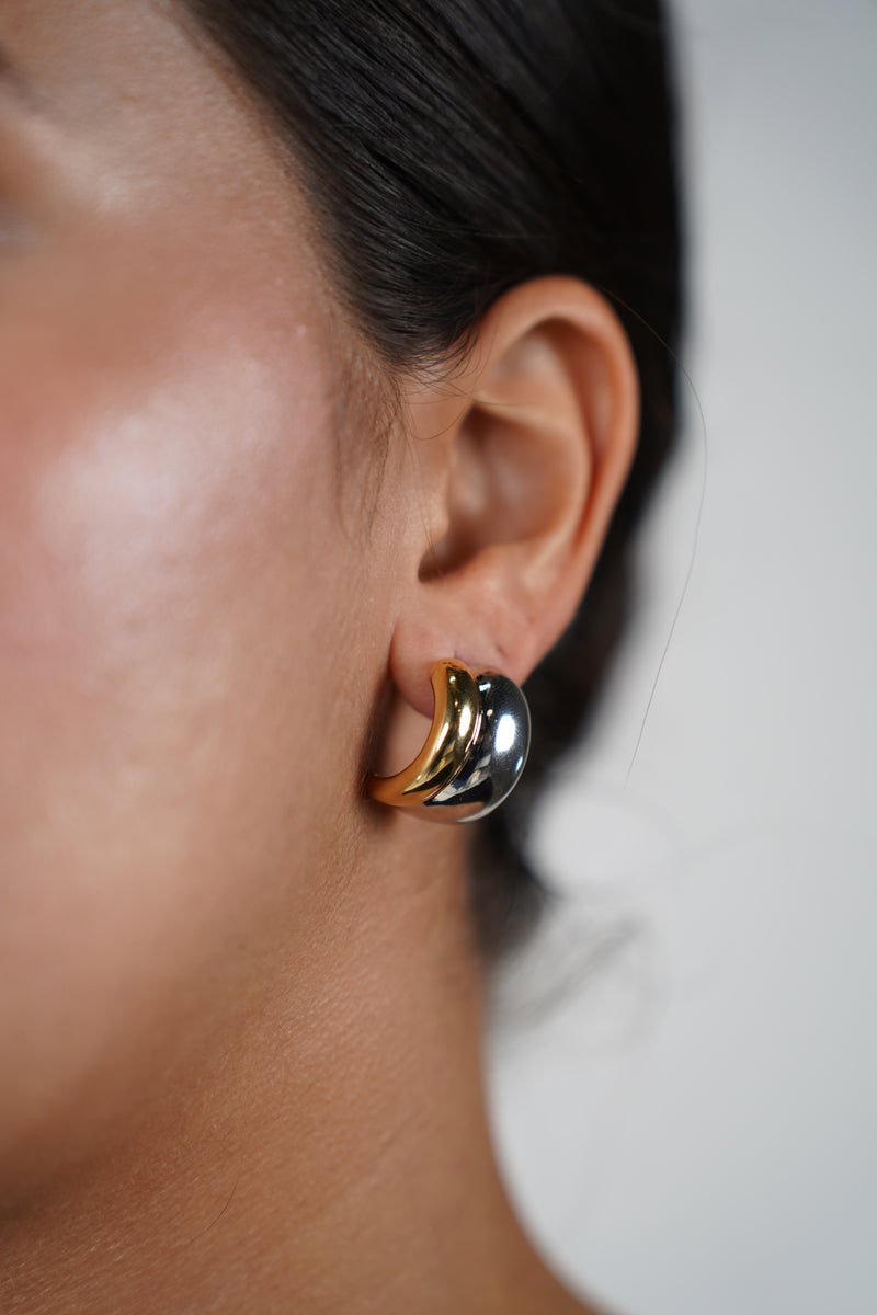 Ralyn Chunky Hoops – Two-Tone Shine with Bold Style