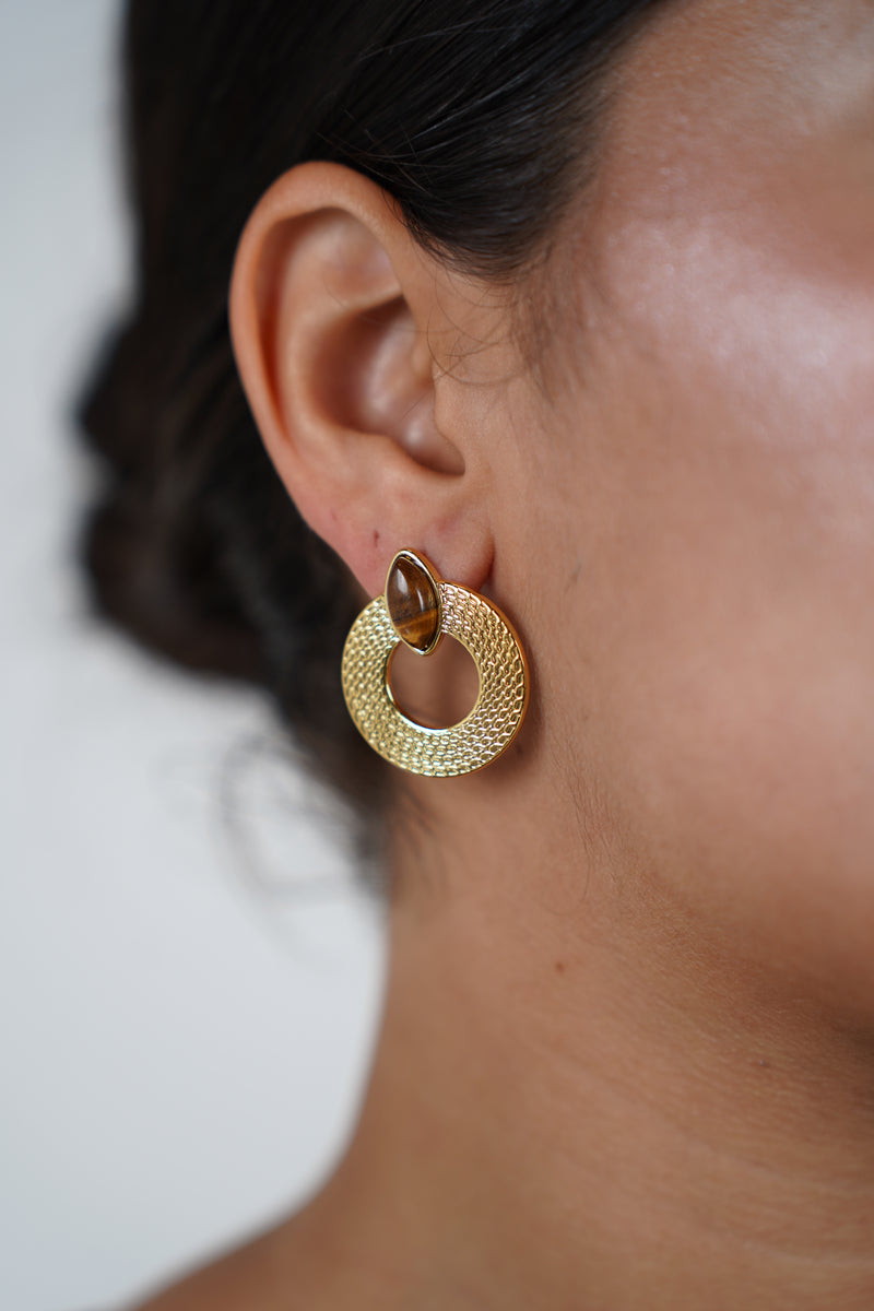 Elzea Earrings – Textured Elegance with a Touch of Stone