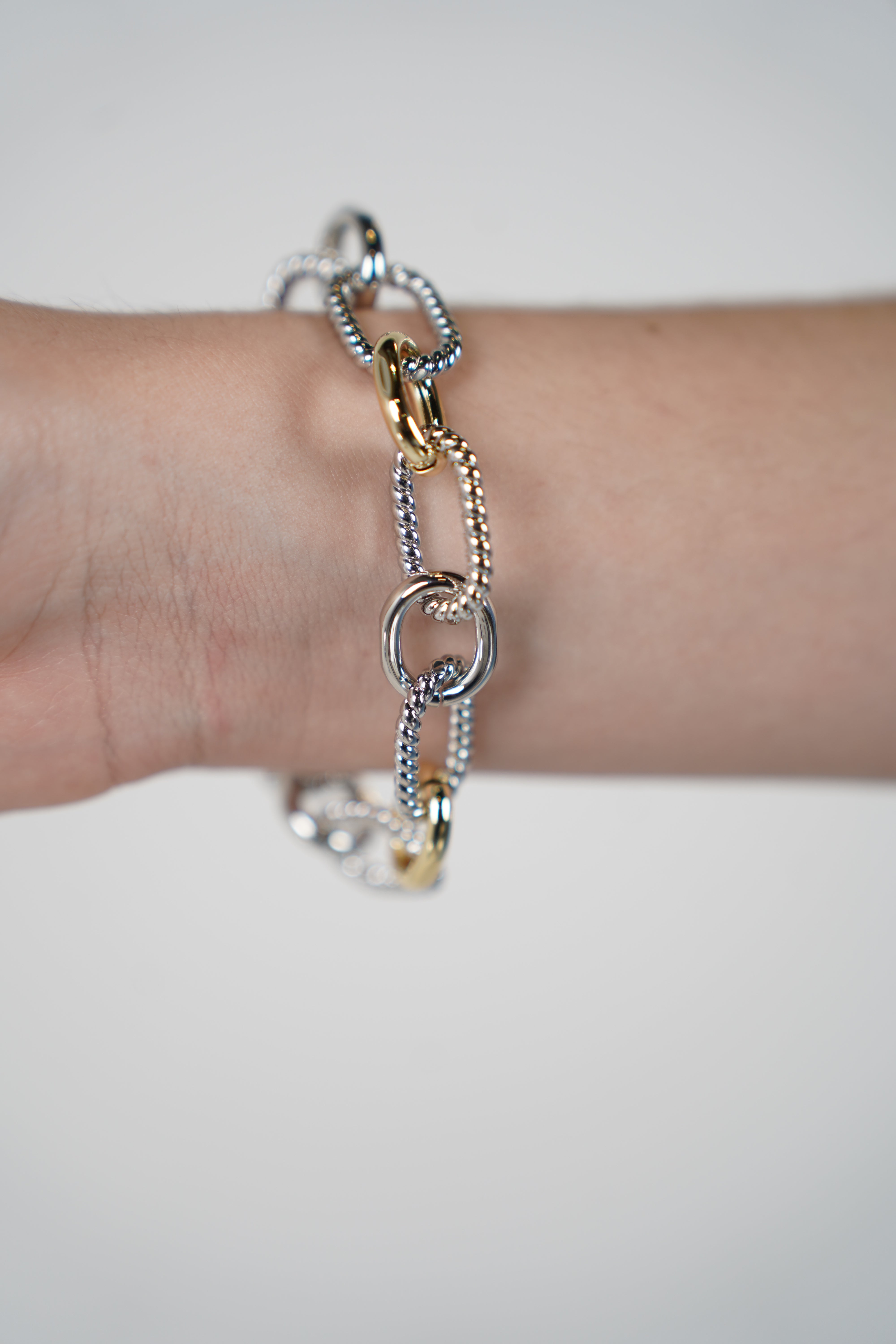 Kylen Chain Bracelet – Bold Links with Mixed Metals