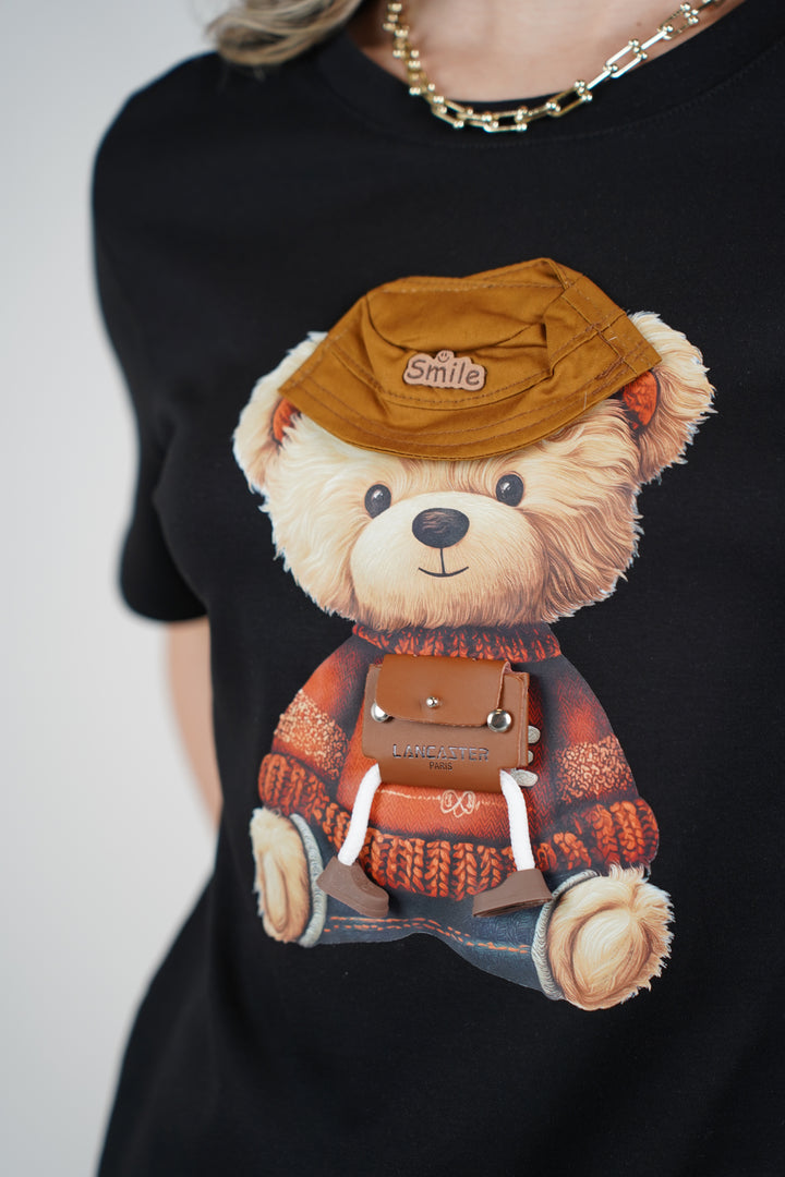 Isola Bear T-Shirt – Graphic Tee (Black & White)