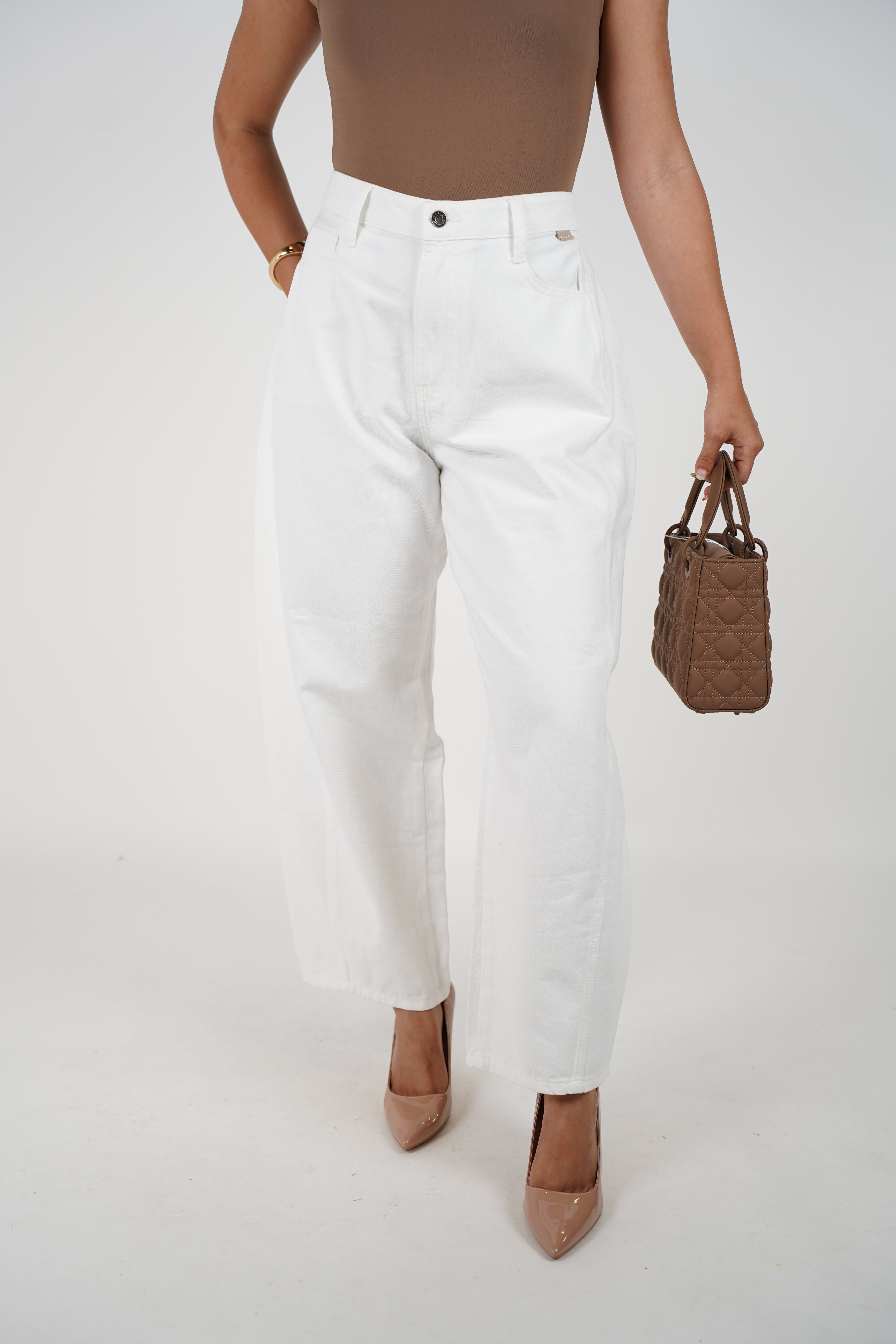 Zabrina Barrel Jean – Crisp White High-Waisted Barrel-Leg Denim