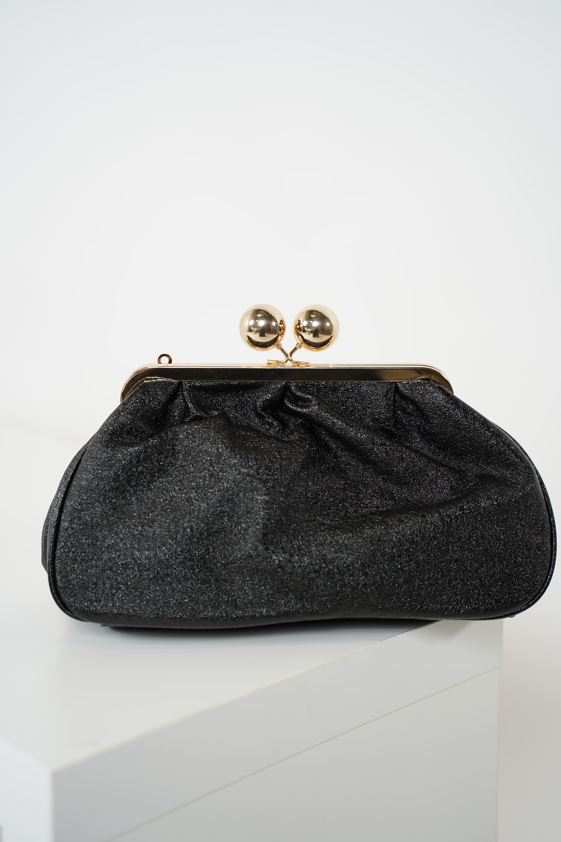 Elexia Metallic Clasp Clutch – Classic Glamour Meets Modern Minimalism
