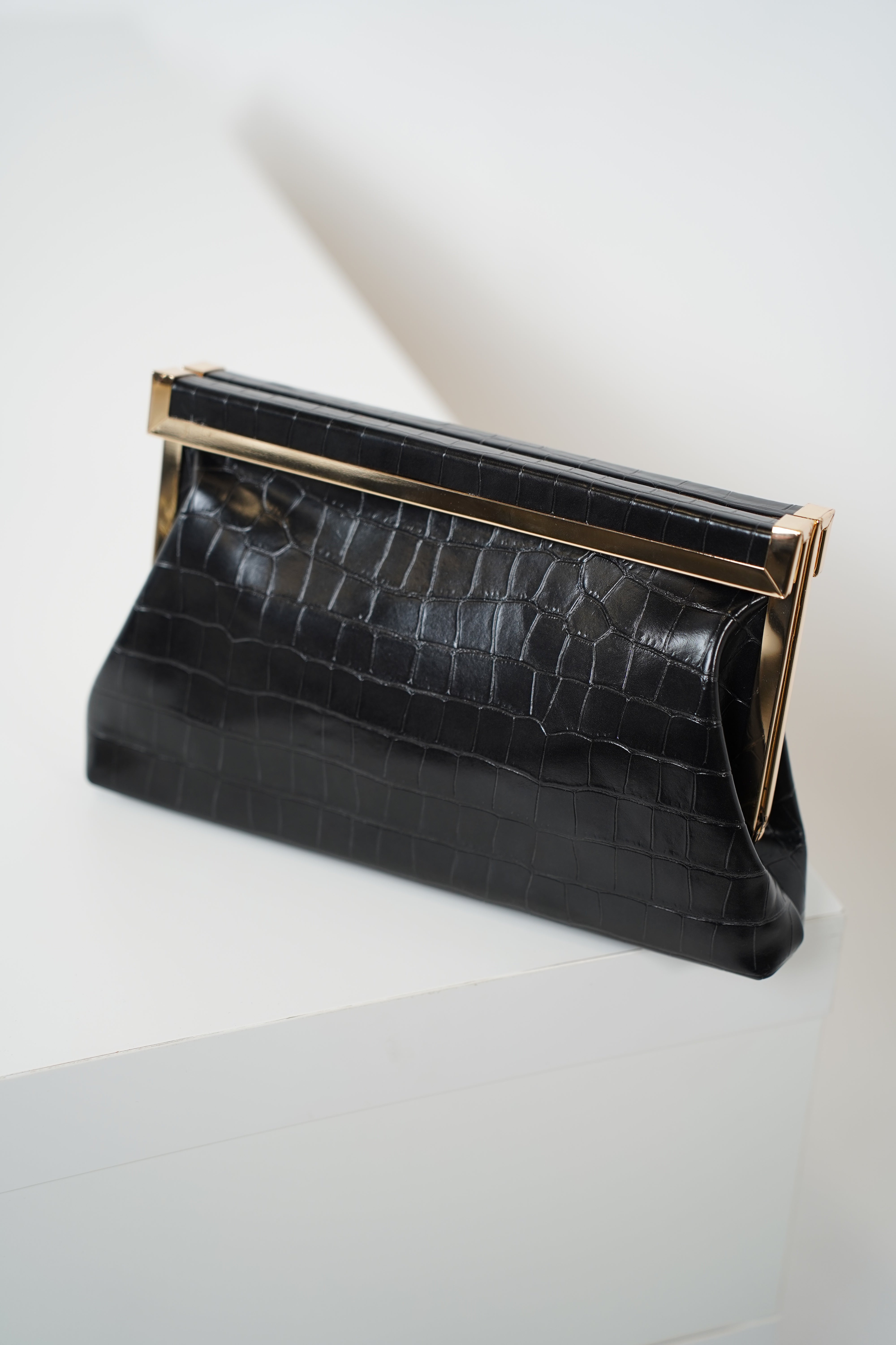 Mavina Croc Embossed Frame Clutch – Luxe Texture with Timeless Design