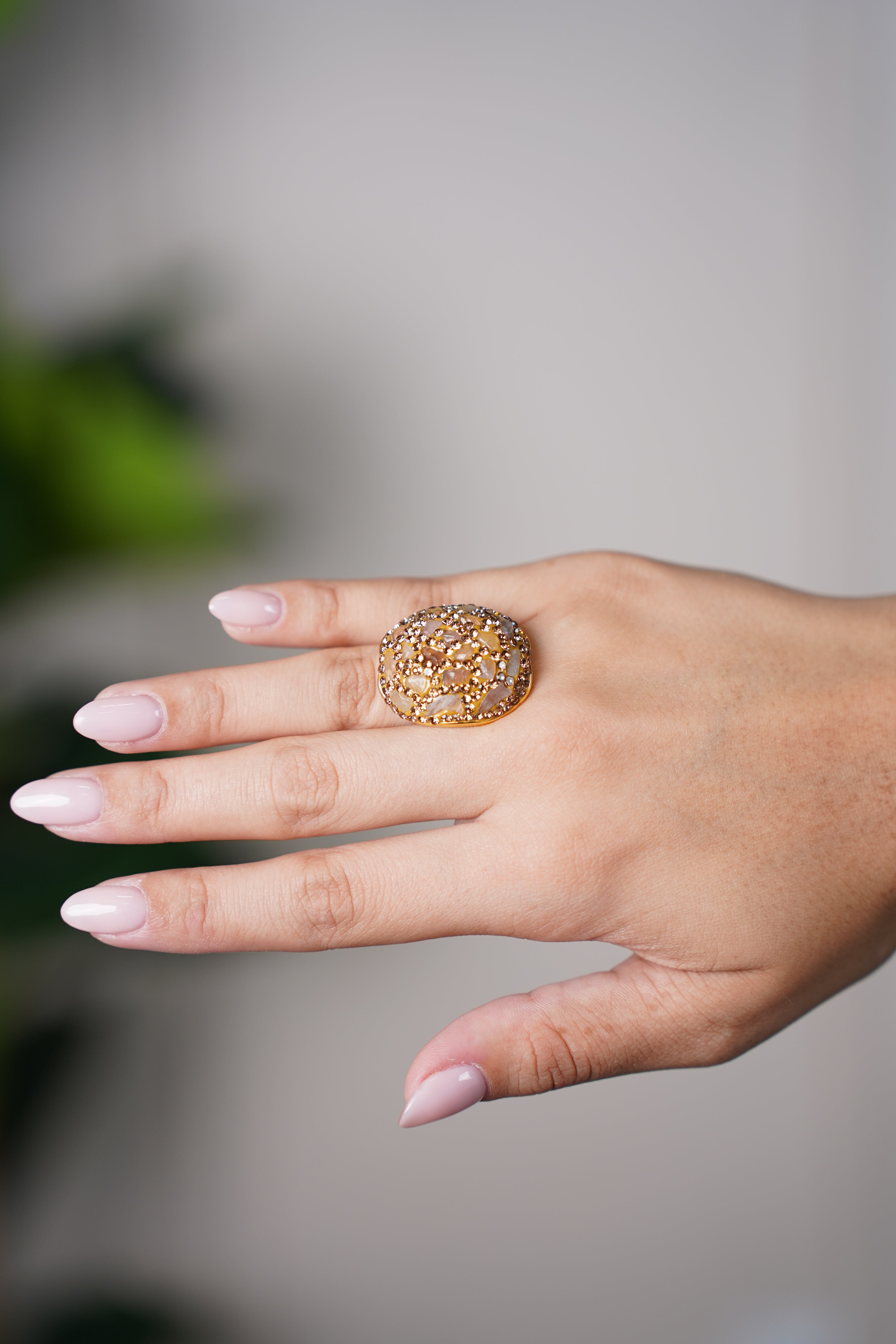 Calen Chunky Ring – Dazzling Bold Elegance in Every Detail