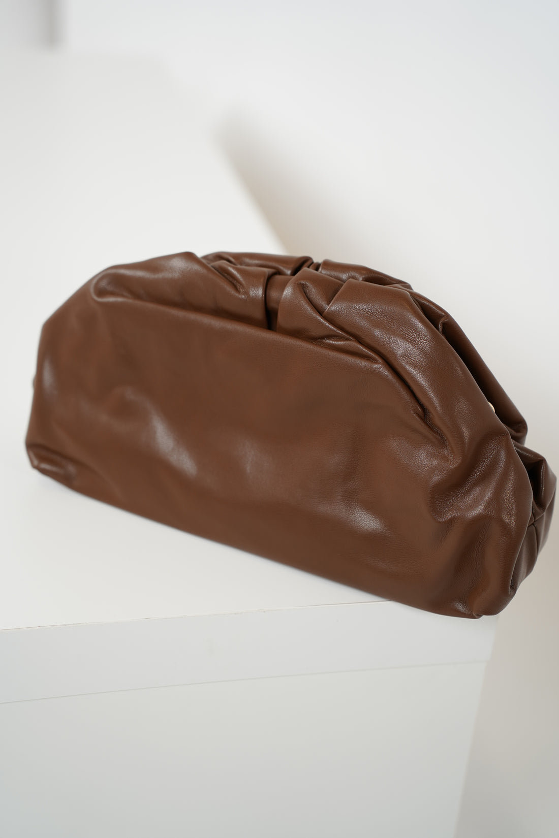 Maren Soft Leather Pouch Bag – Effortless Style, Everyday Luxury