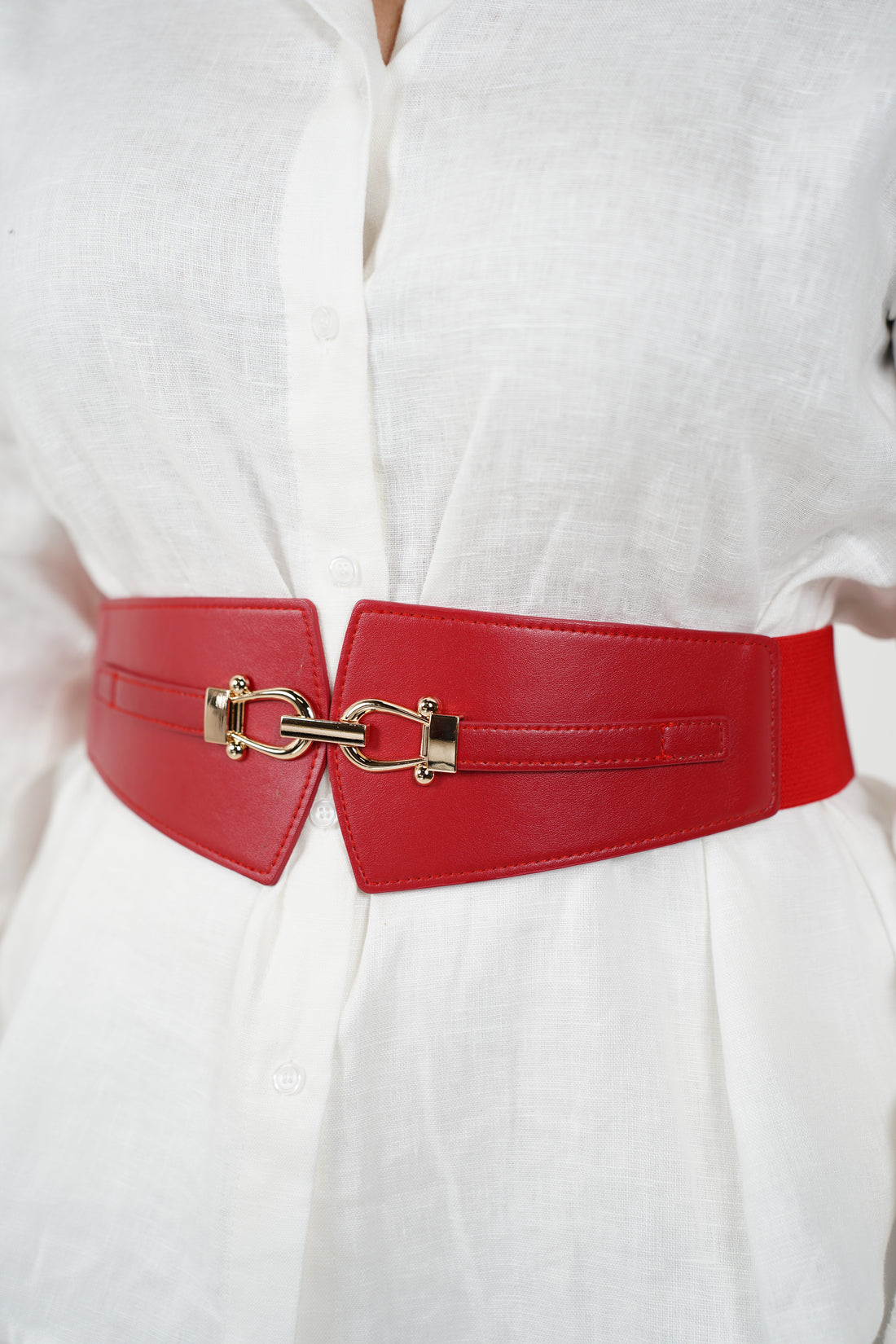 Veyra Horsebit Leather Belt – Classic Elegance, Modern Edge