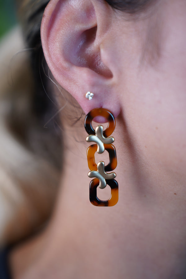 Nova Tortoise Link Earrings – Modern Drop Style
