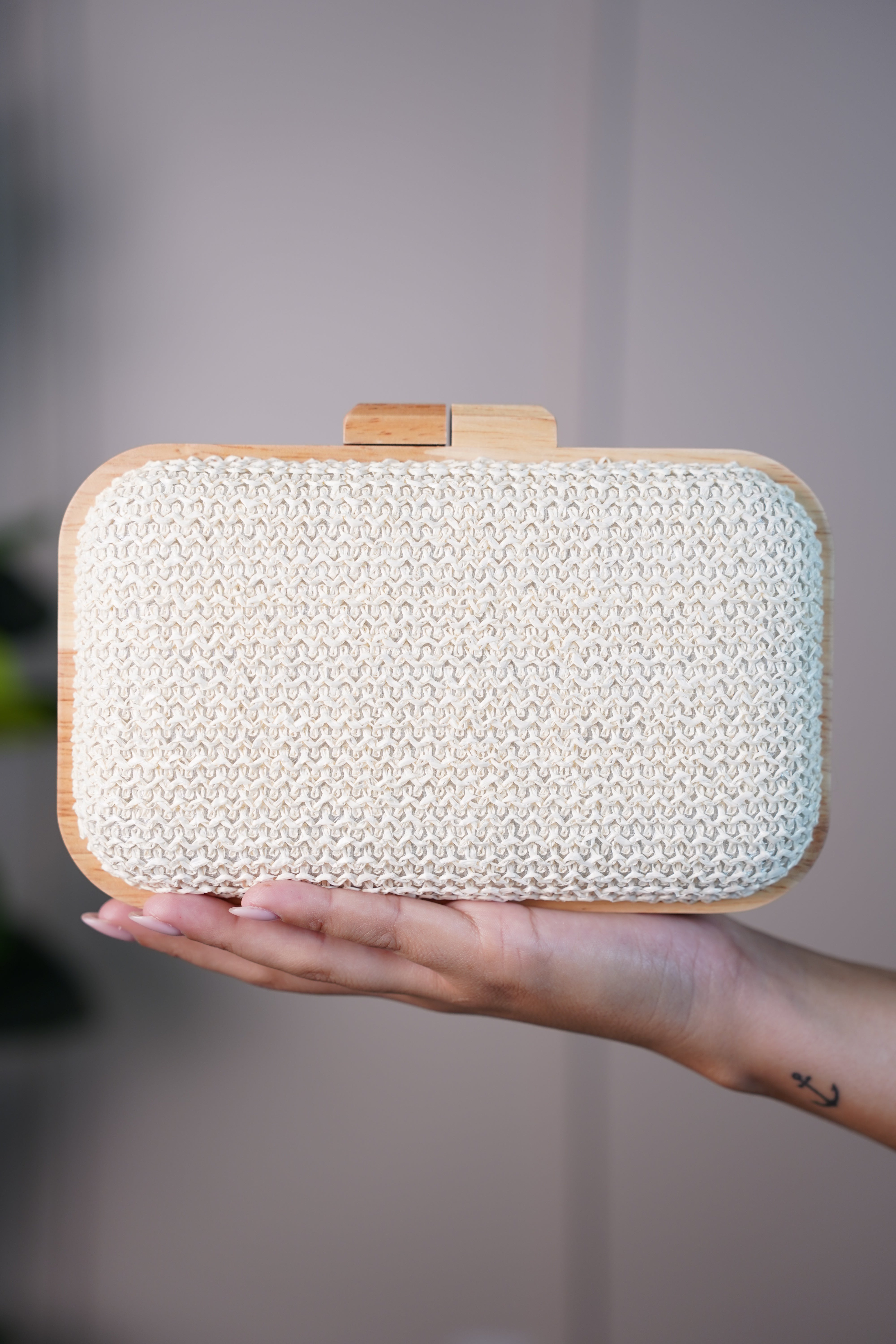 Solea Woven Box Clutch – Green or Beige