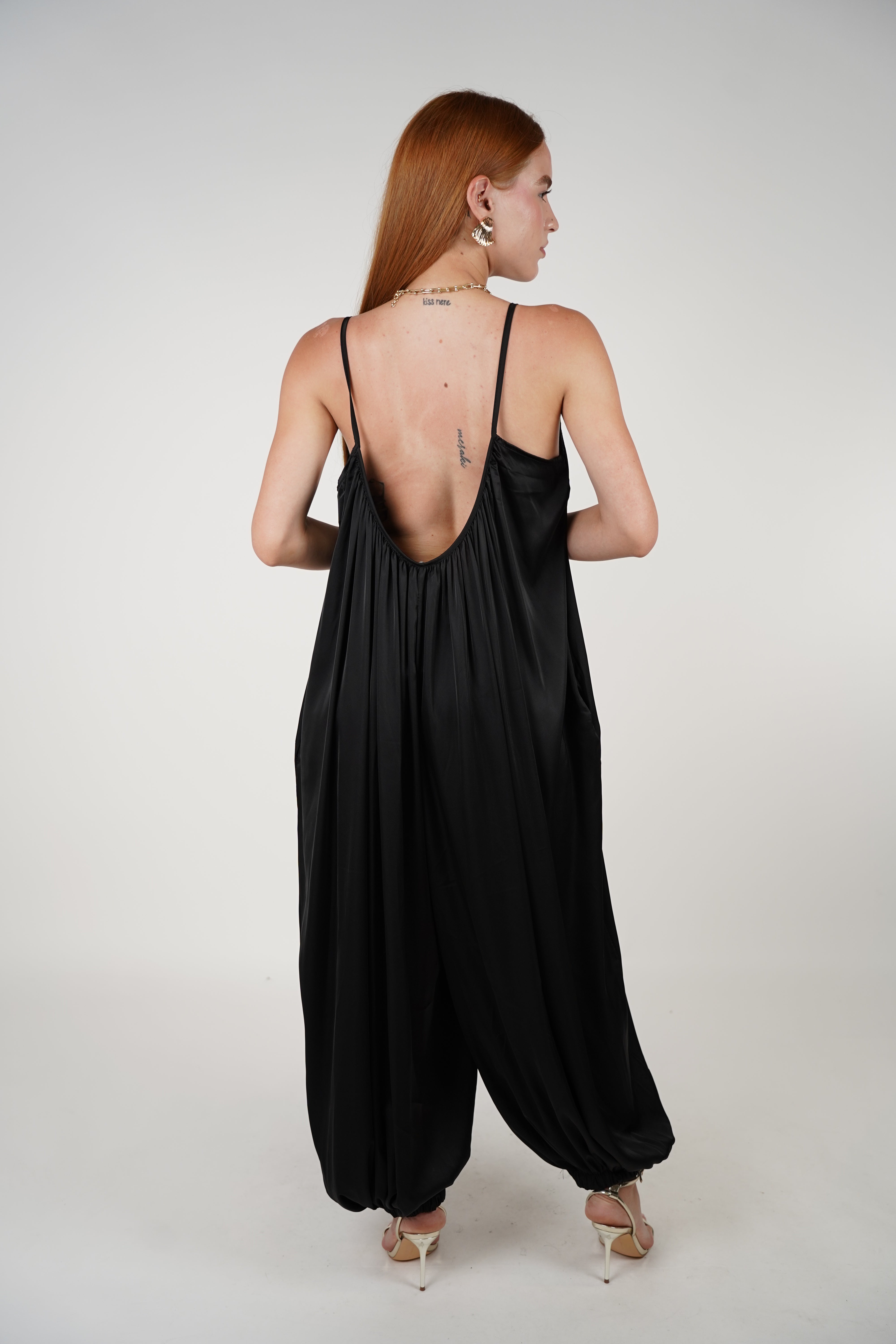 Yomi Aladin Satin Jumpsuit – Relaxed Glamour in Every Step