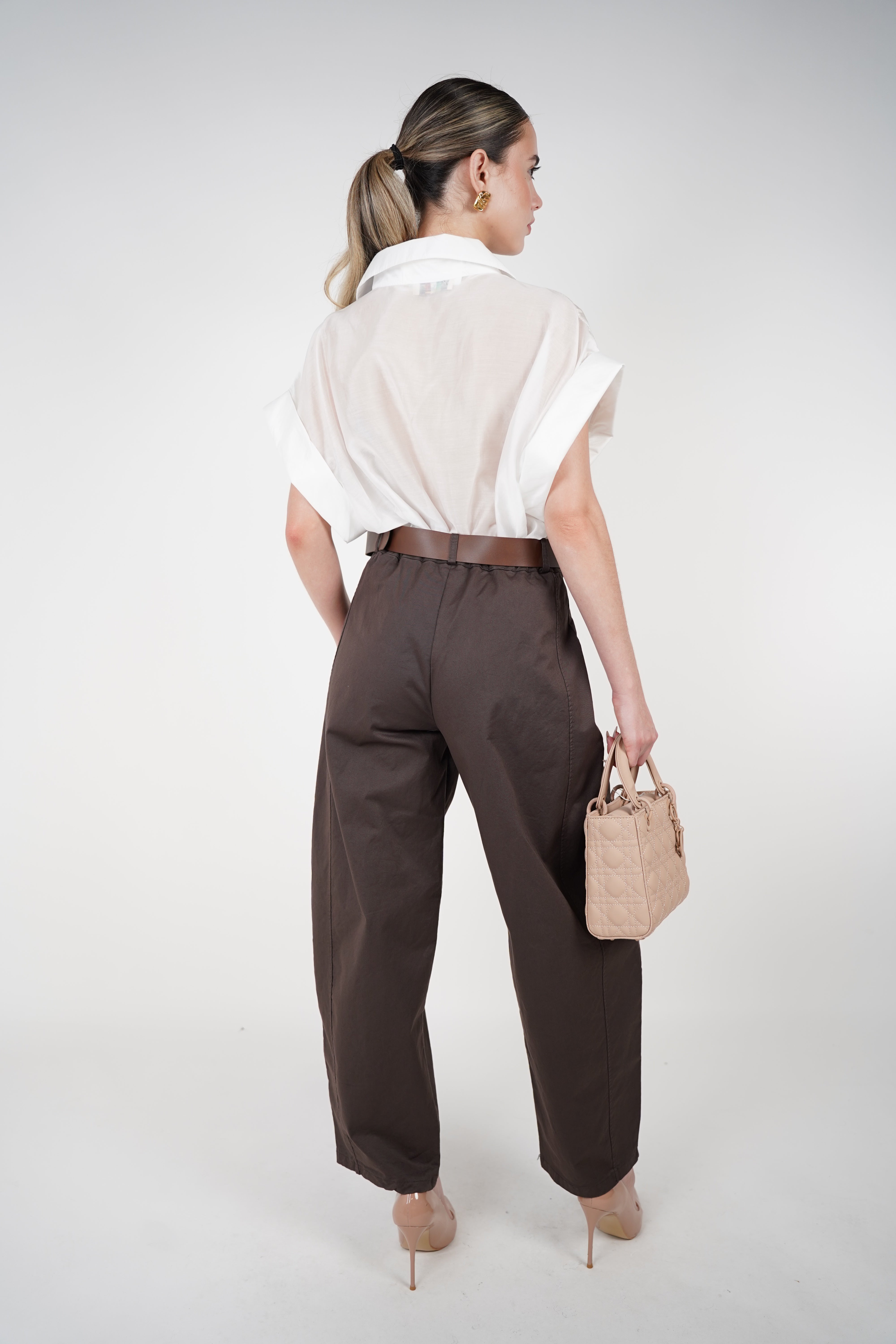 Jasa Belted Pants – Effortless Style with a Structured Fit