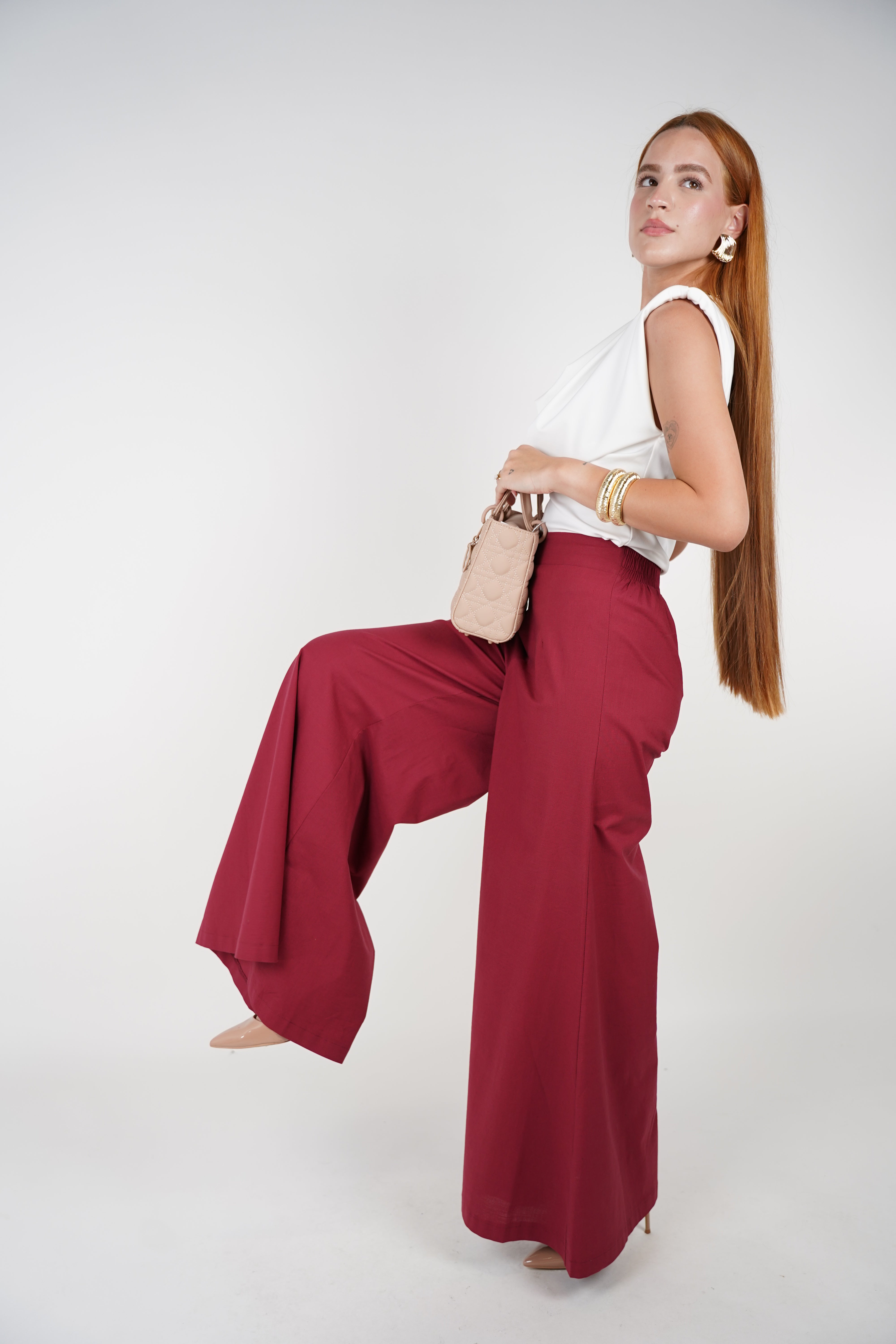 Jina Flowy Pants – Crisp Wide-Leg Statement