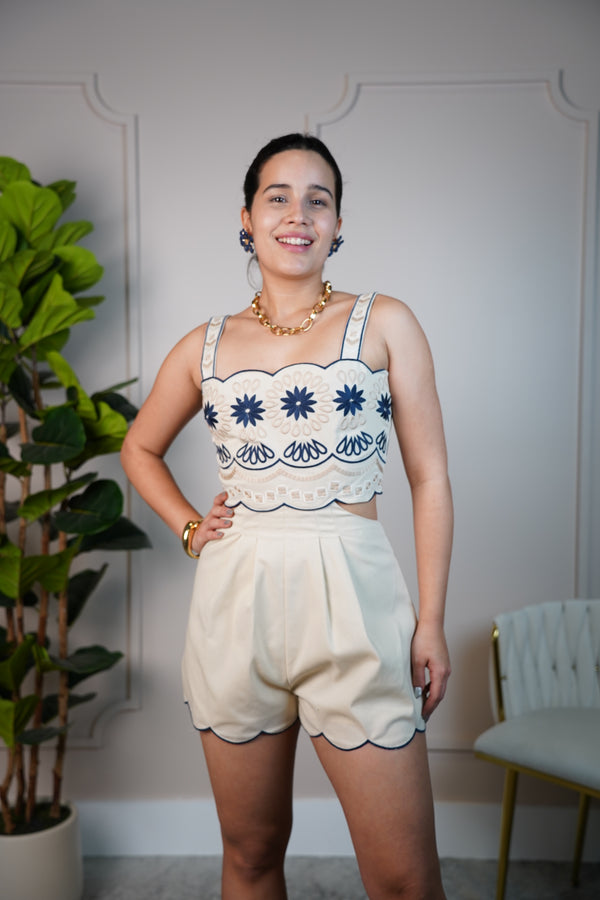 Voa Santorini Romper – Scalloped Details with Mediterranean Charm