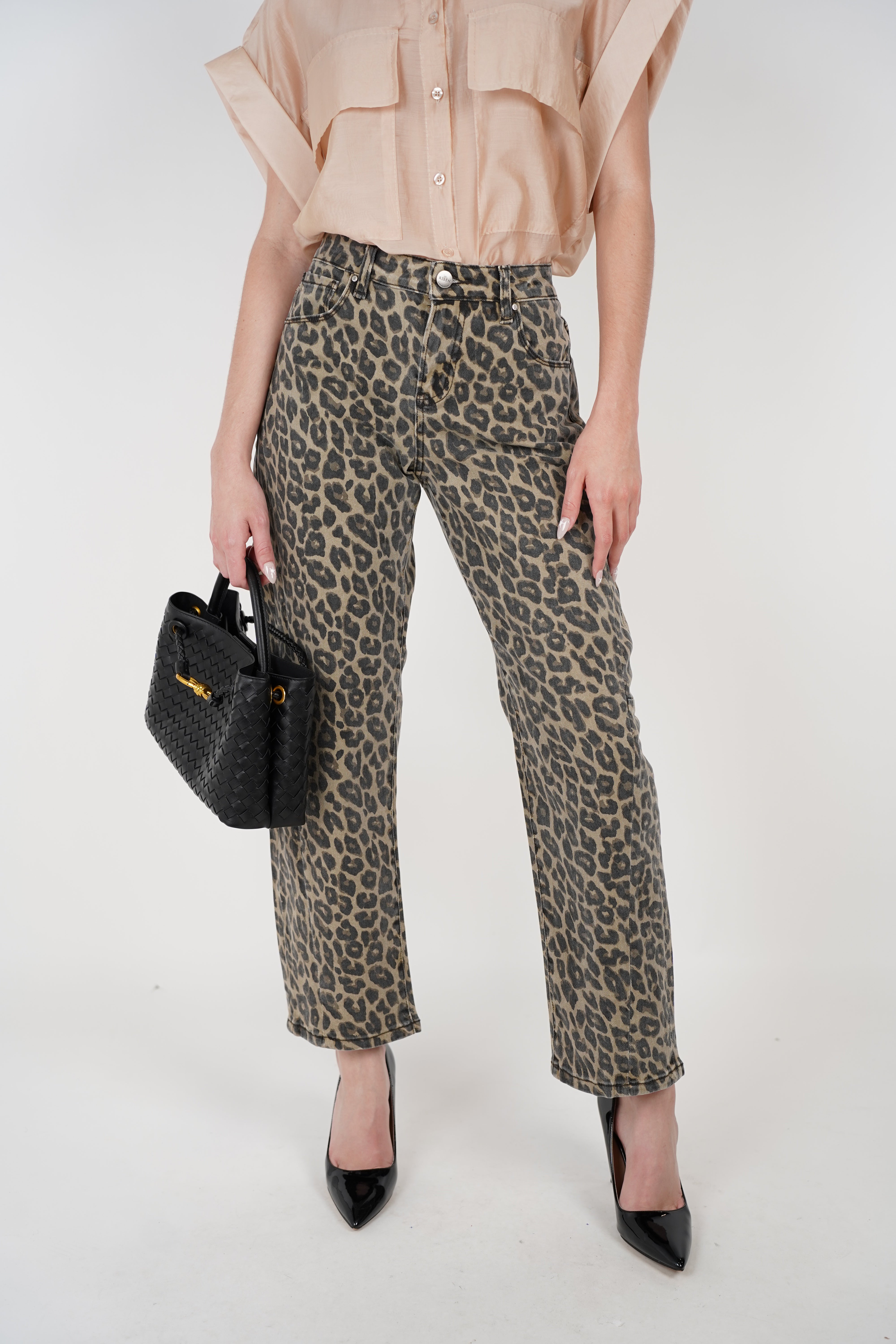 Zalen Leopard Barrel Jeans – Fierce Fit with a Modern Twist