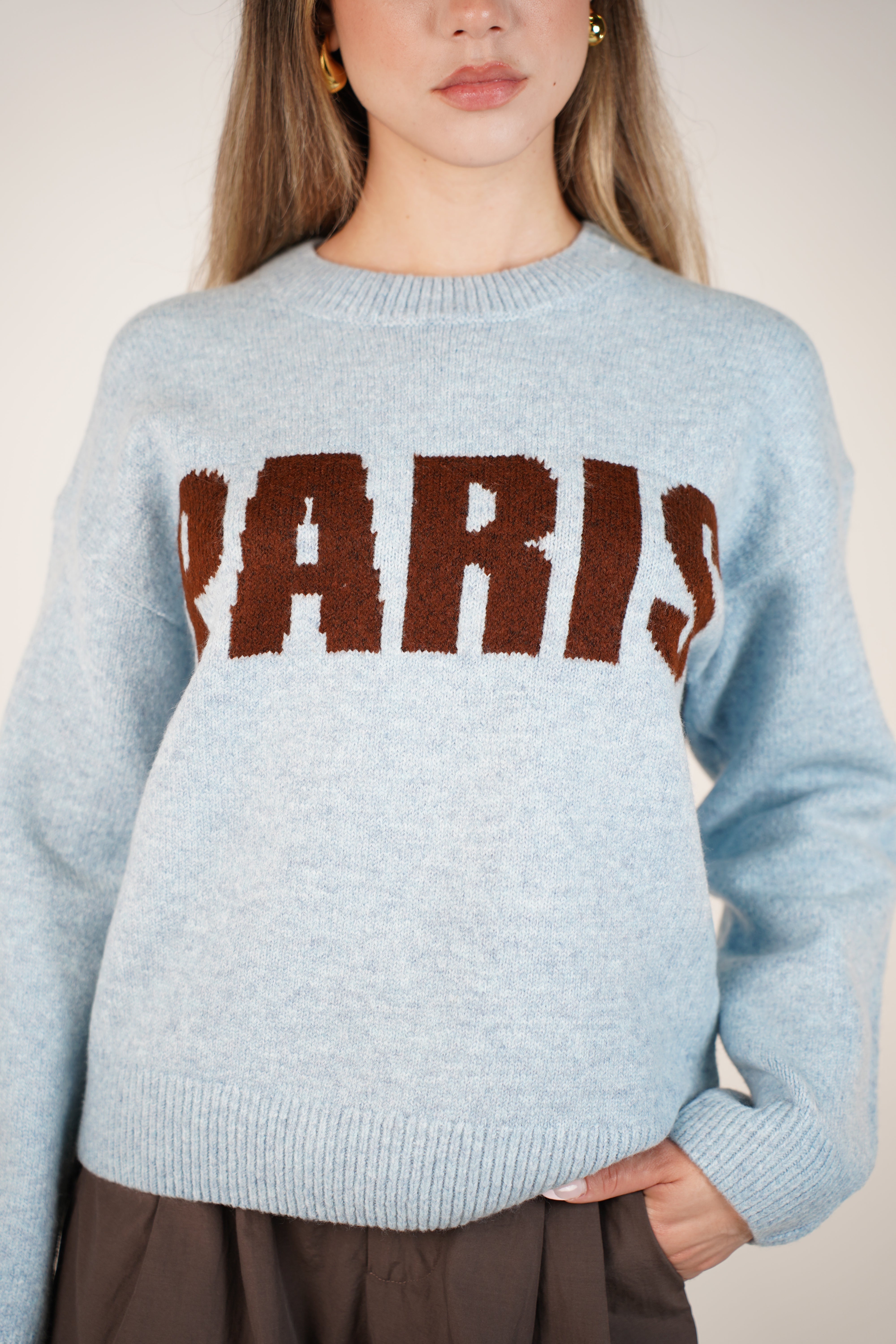 Doris Paris Sweater – Cozy, Chic, and Effortlessly Parisian