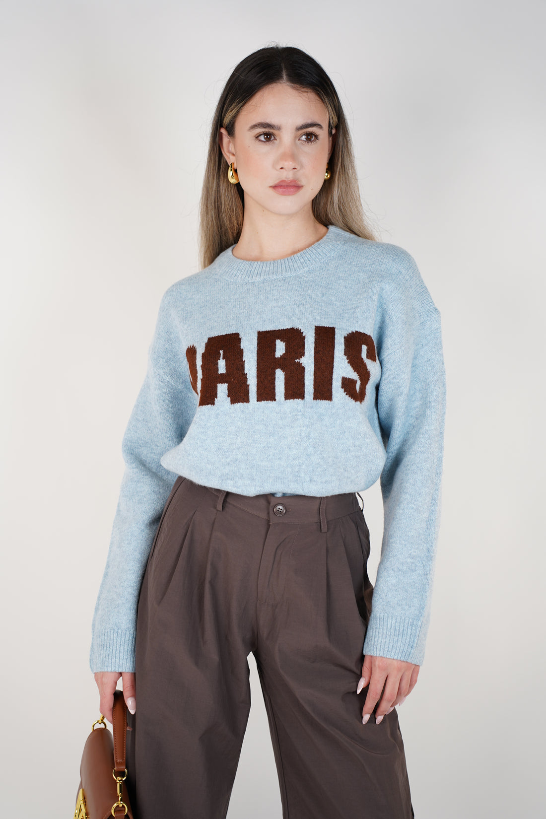 Doris Paris Sweater – Cozy, Chic, and Effortlessly Parisian