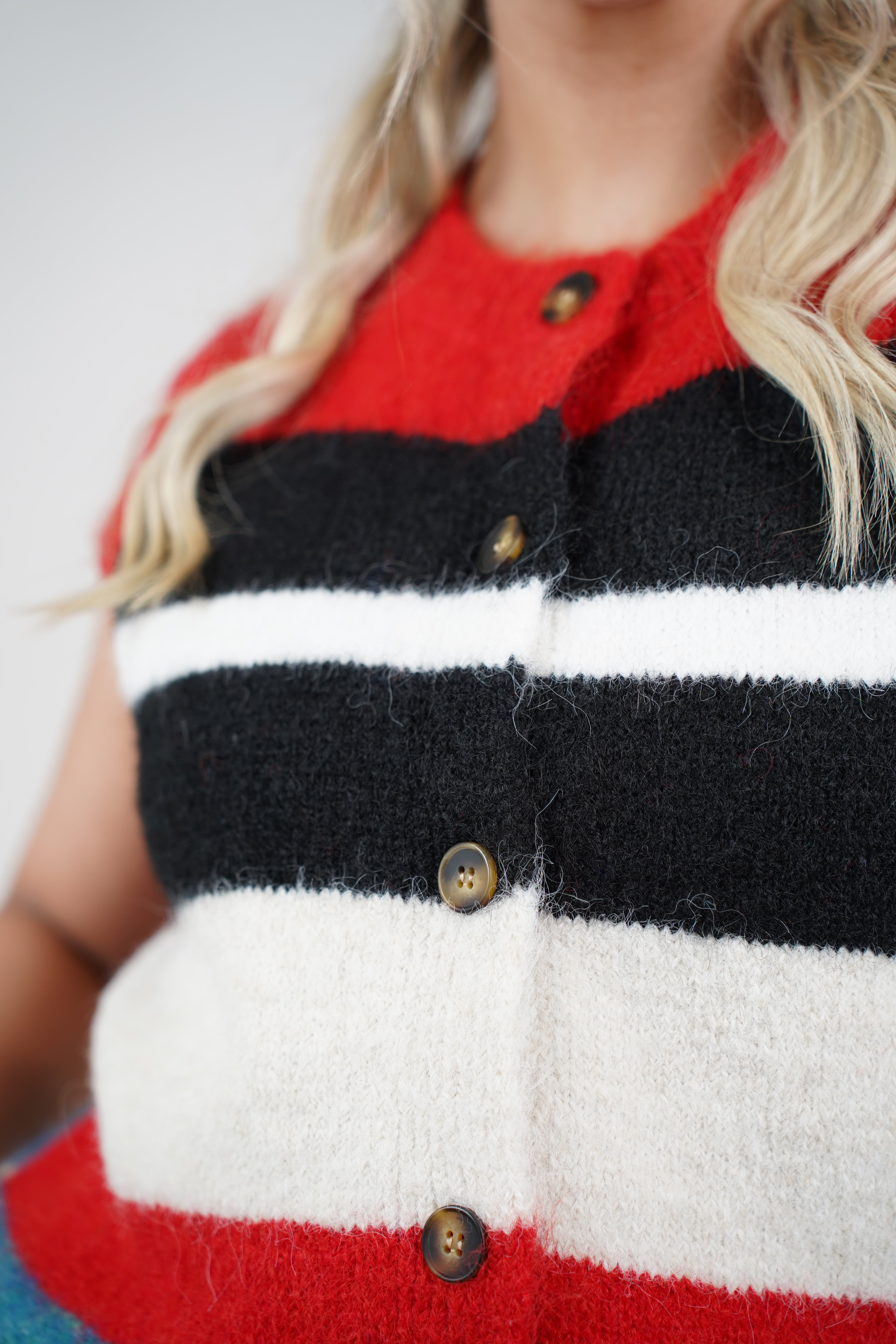 Wynel Striped Sweater Vest – Cozy Colorblock Knit Vest