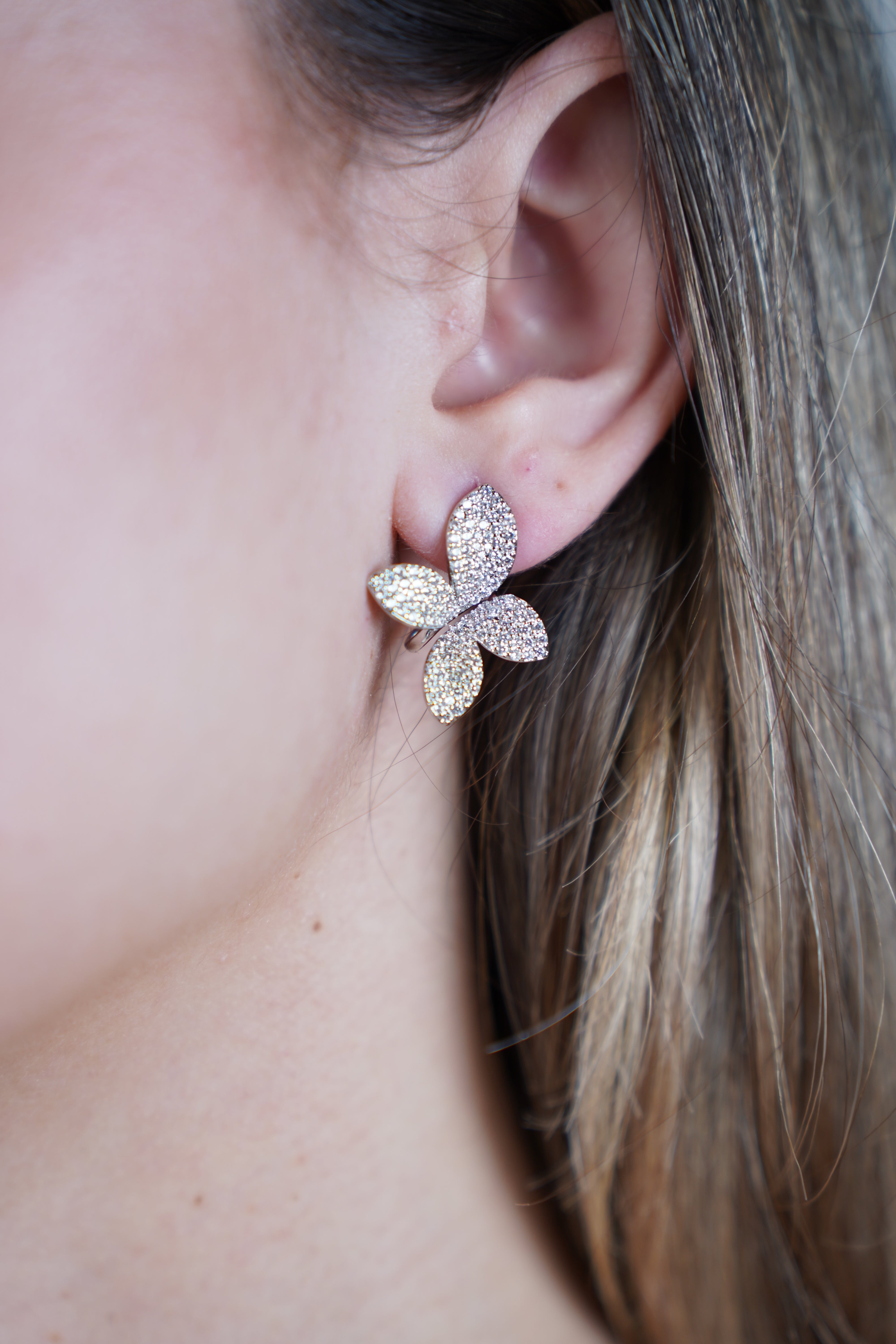 Helin Butterfly Earrings – Graceful Sparkle in Motion