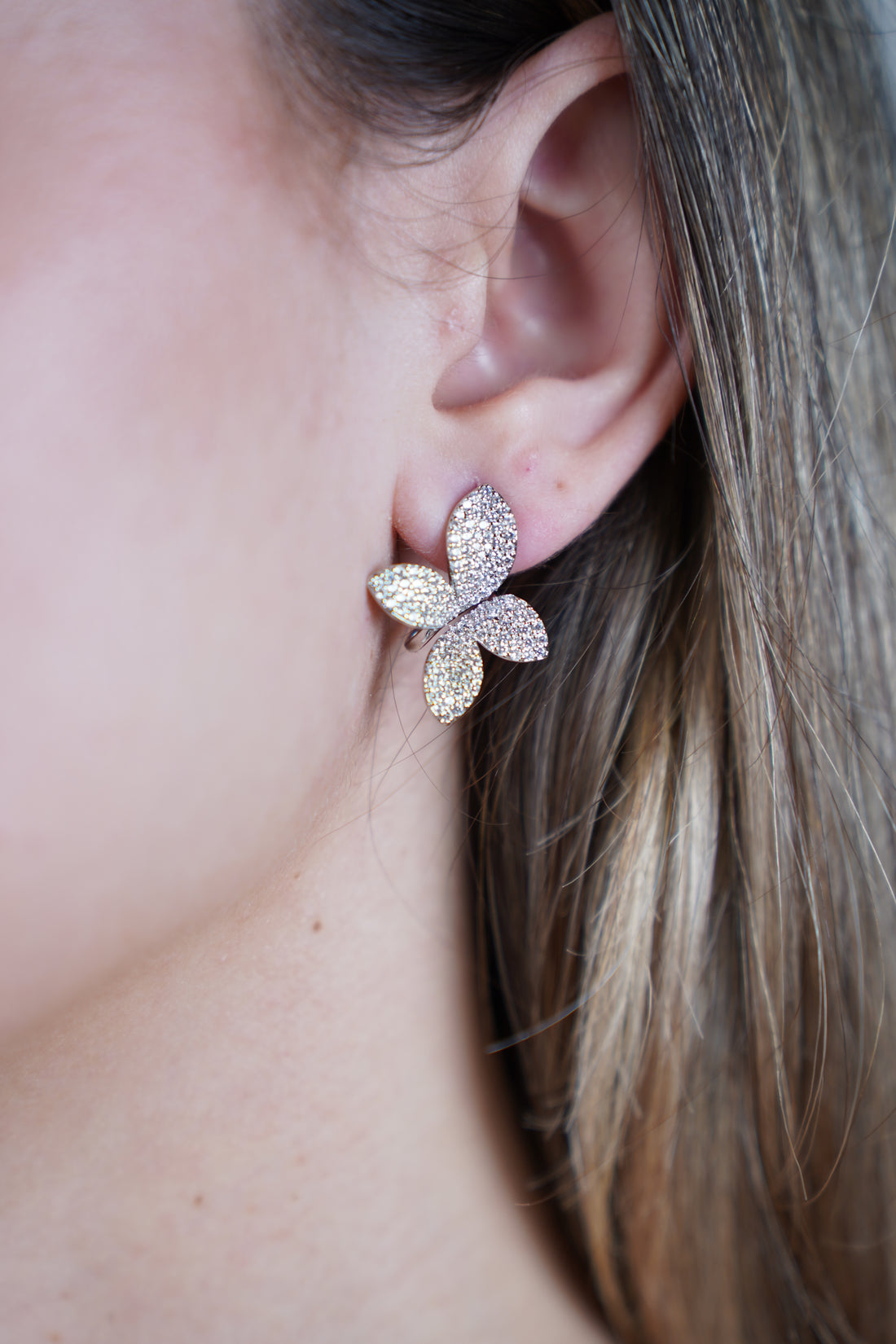 Helin Butterfly Earrings – Graceful Sparkle in Motion