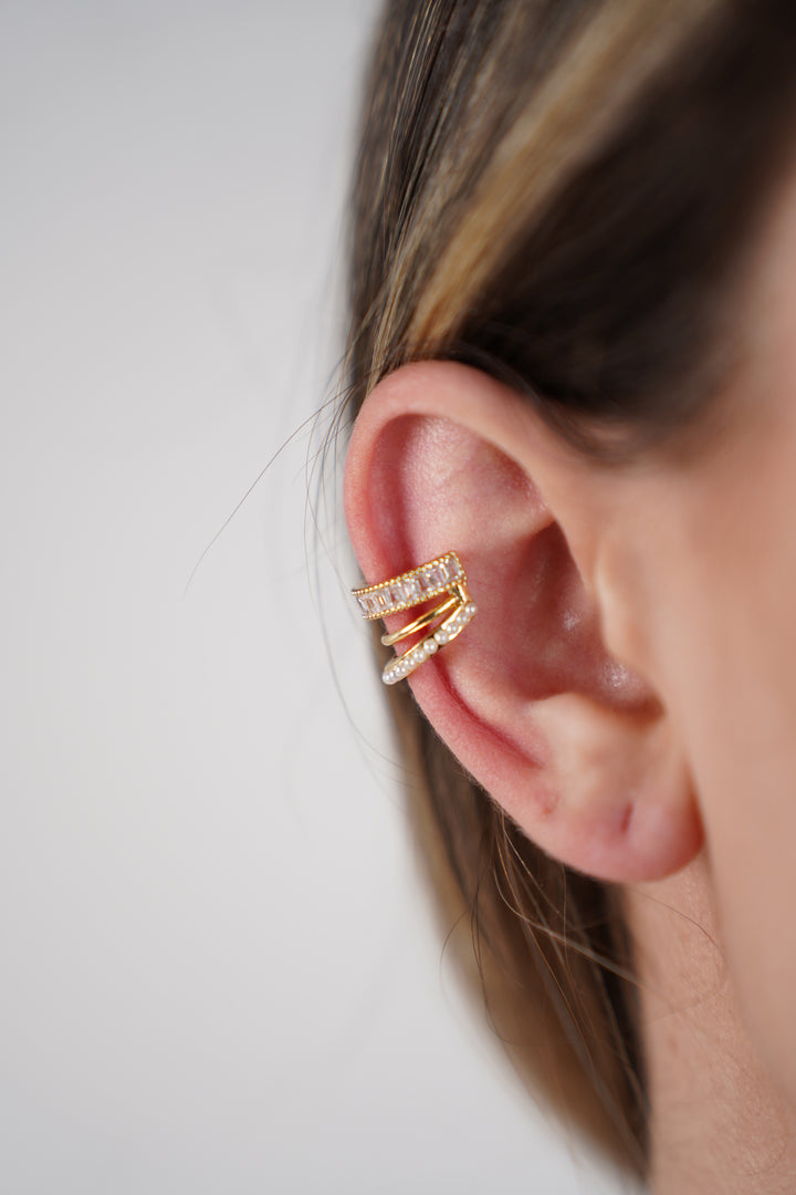 Deira Diamond/Pearl Ear Cuff – Chic Balance of Elegance and Edge