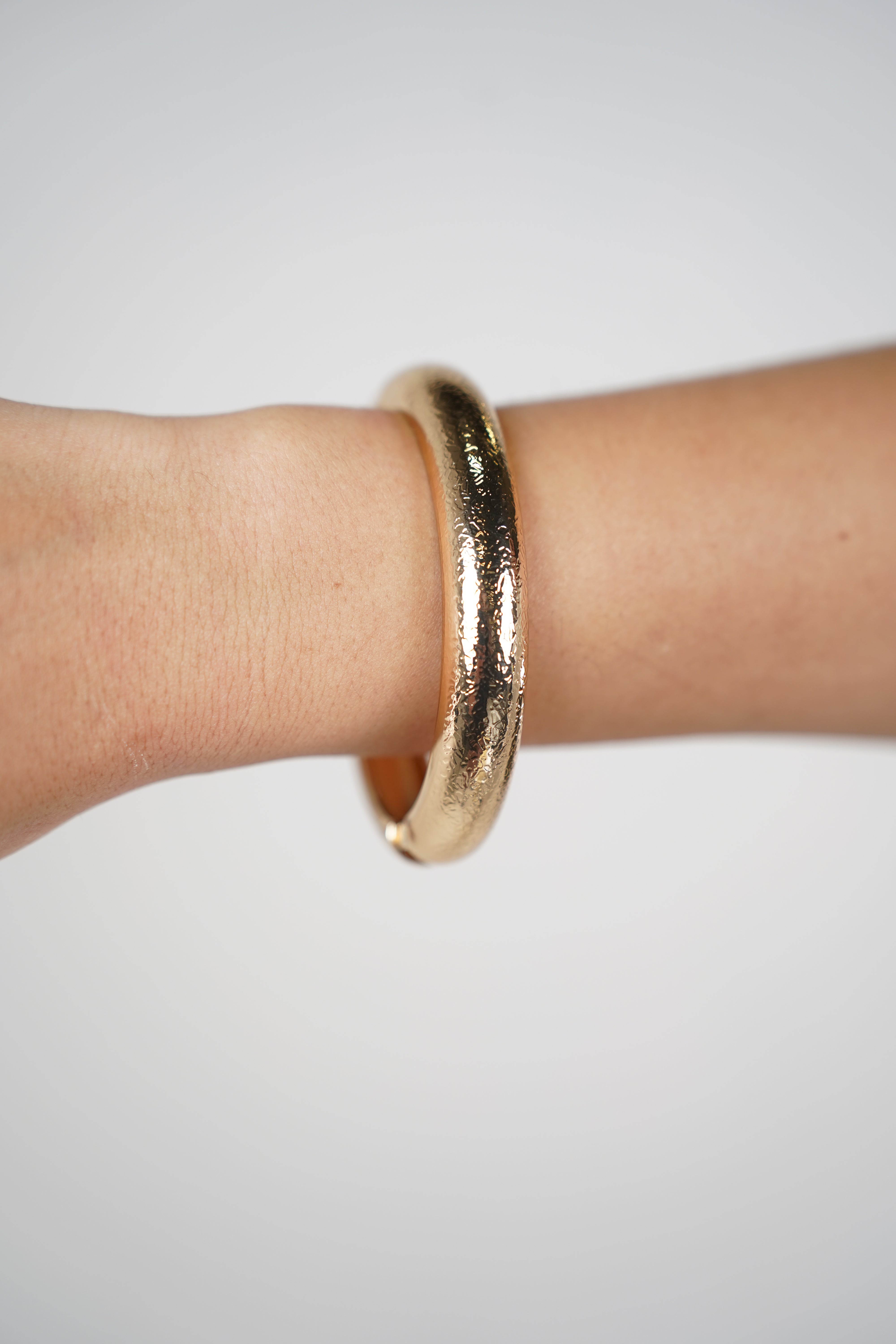 Tavo Thin Textured Bracelet Cuff