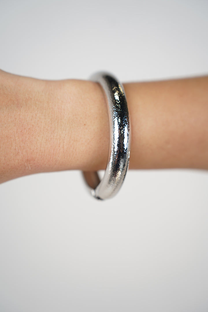 Tavo Thin Textured Bracelet Cuff