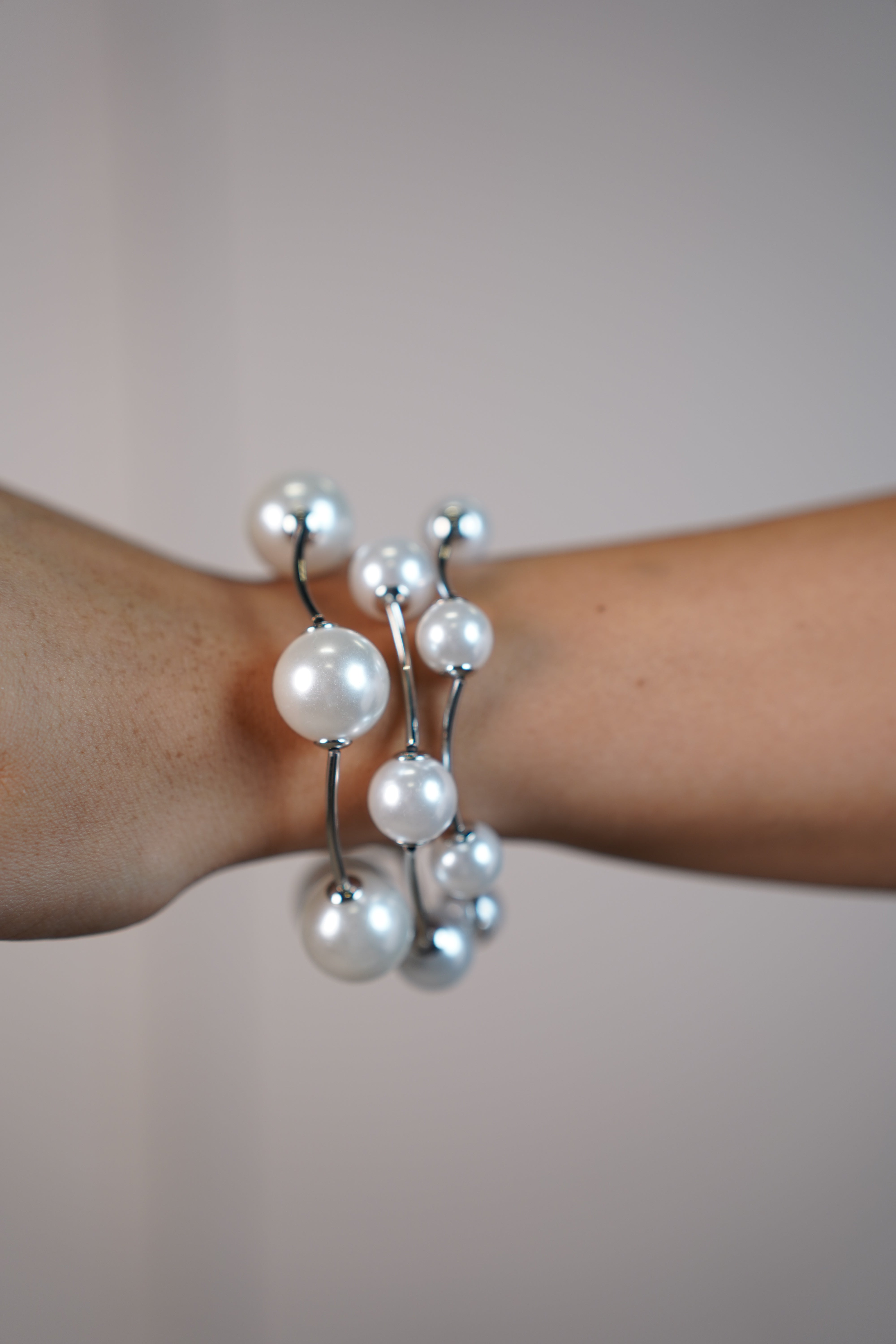 Yela Pebble Bracelet – Earthy Chic with Natural Stone Charm