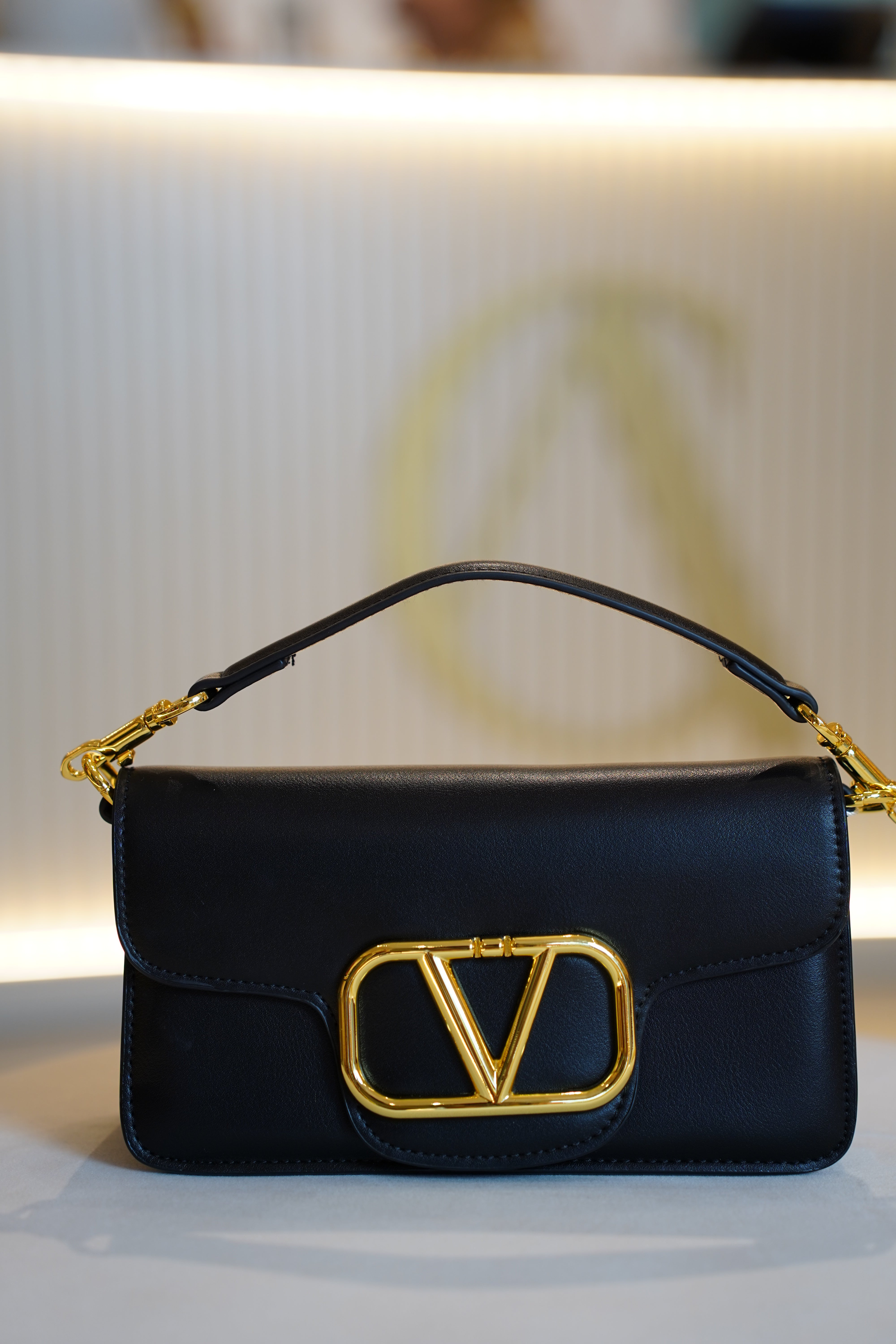Elaine Versatile Bag – Bold Elegance with a Twist