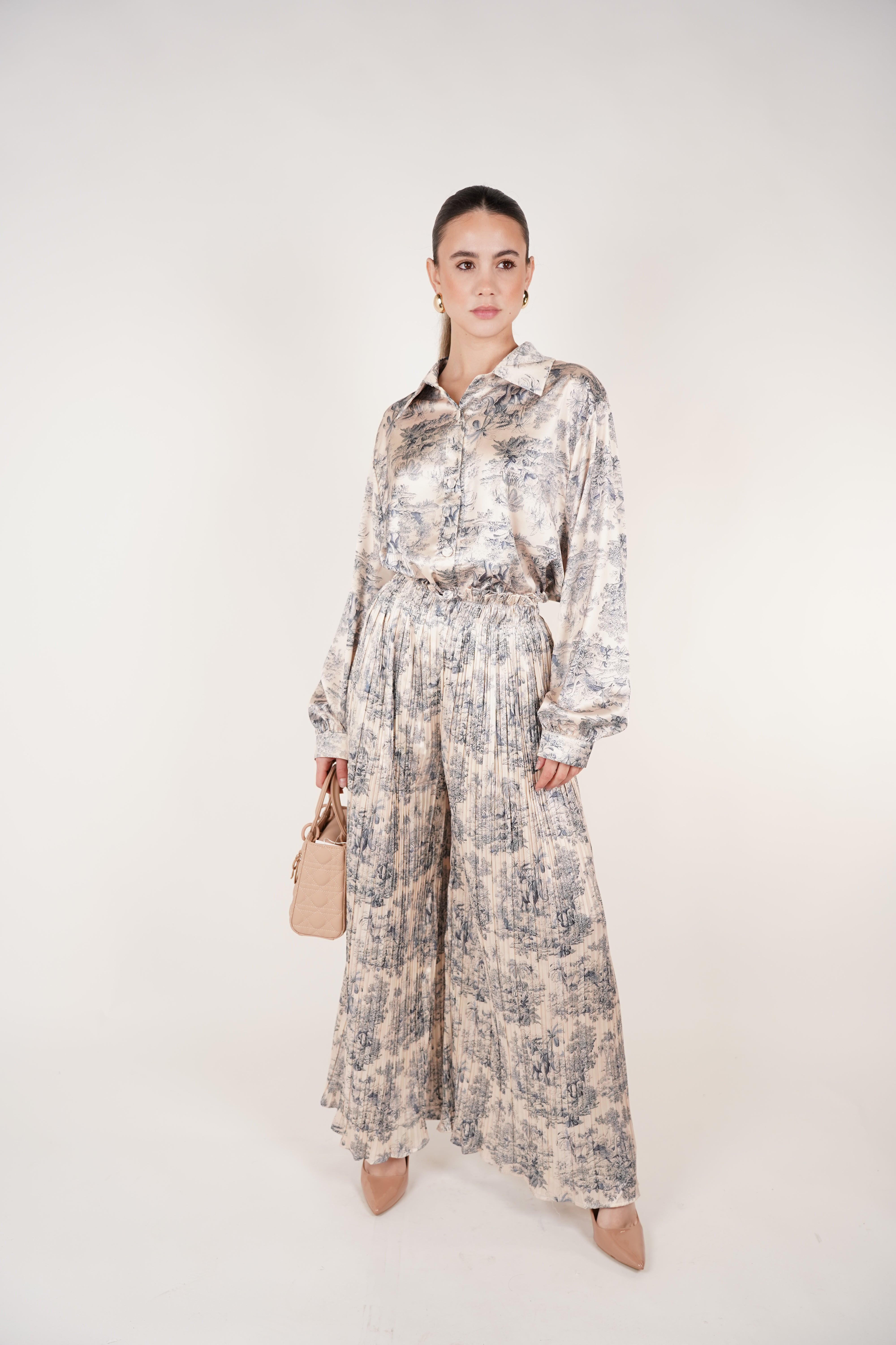 Lurea Stamped Pants Set | Silky Printed Two-Piece Outfit