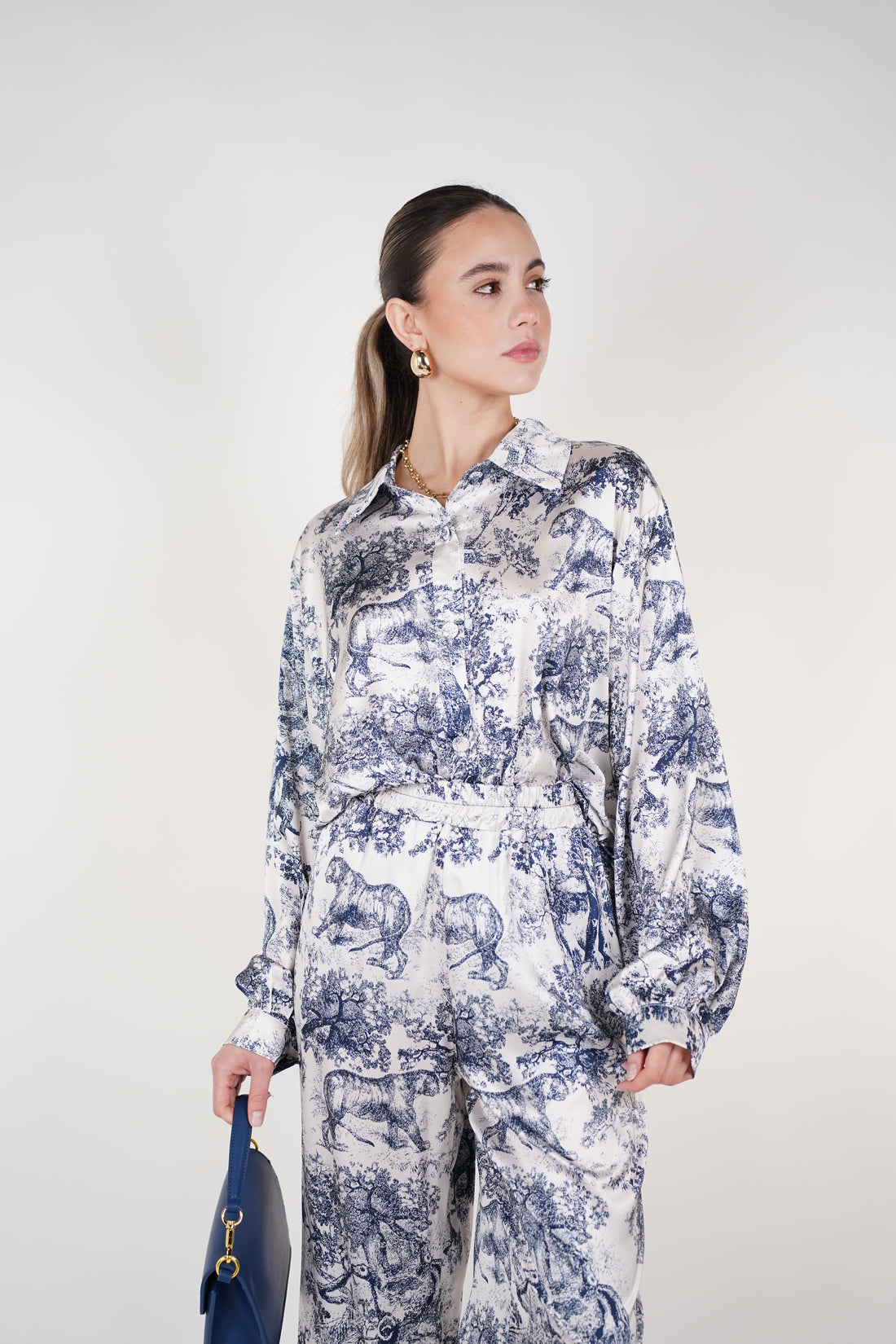 Maviel Stamped Pants Set | Blue Toile Print Two-Piece Outfit