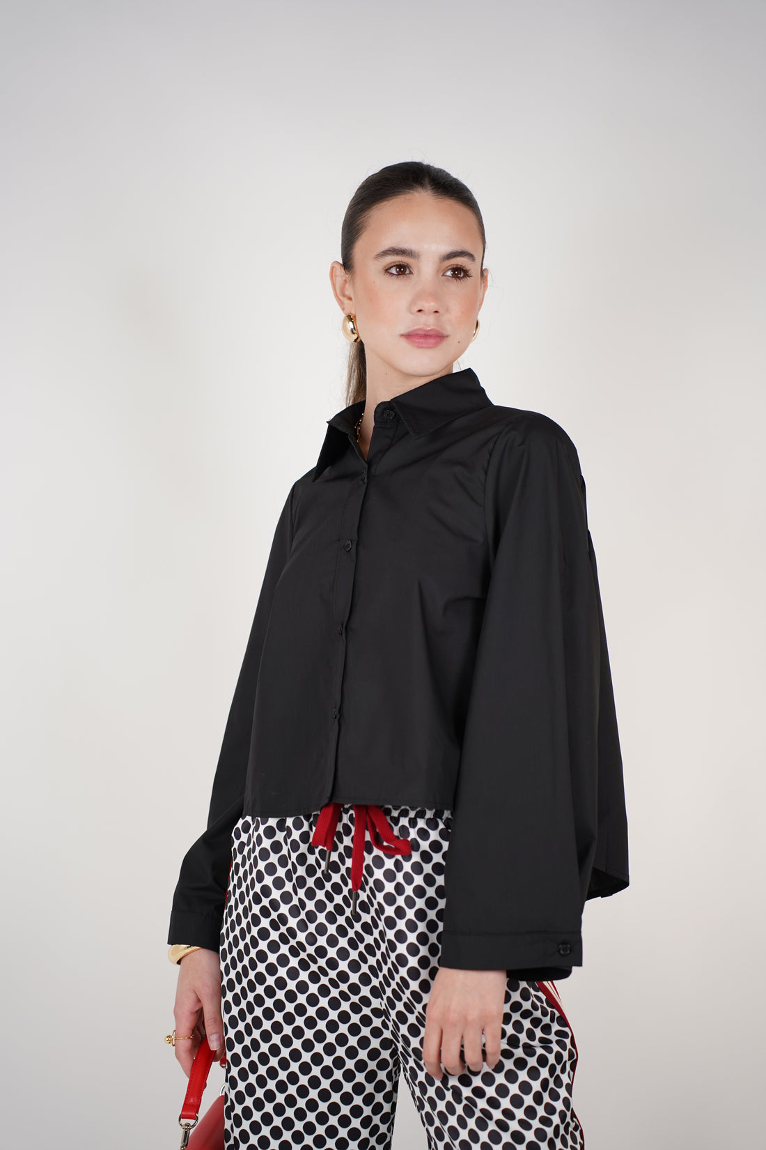 Fiora Cropped Poplin Shirt | Black Button-Down Top