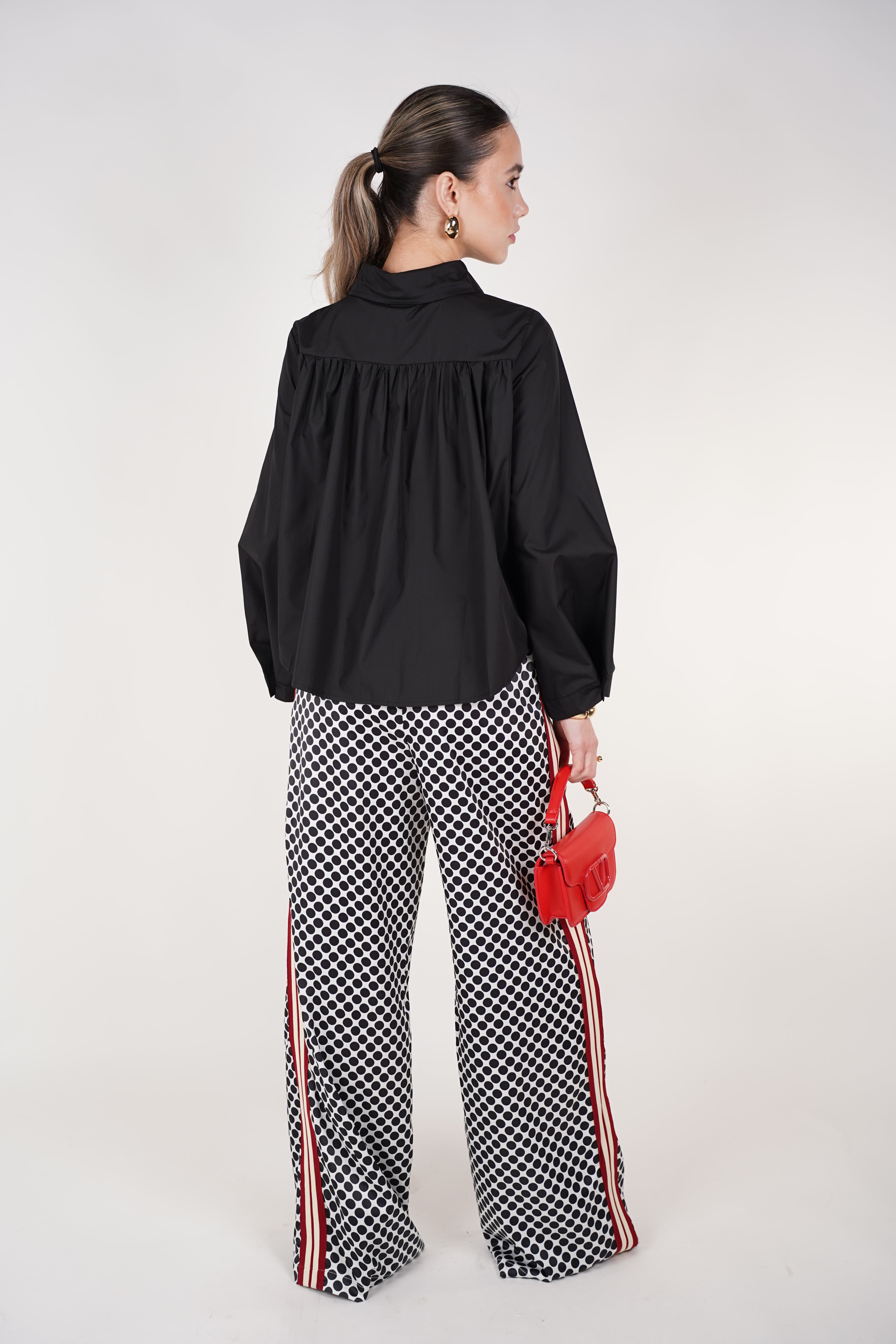 Fiora Cropped Poplin Shirt | Black Button-Down Top