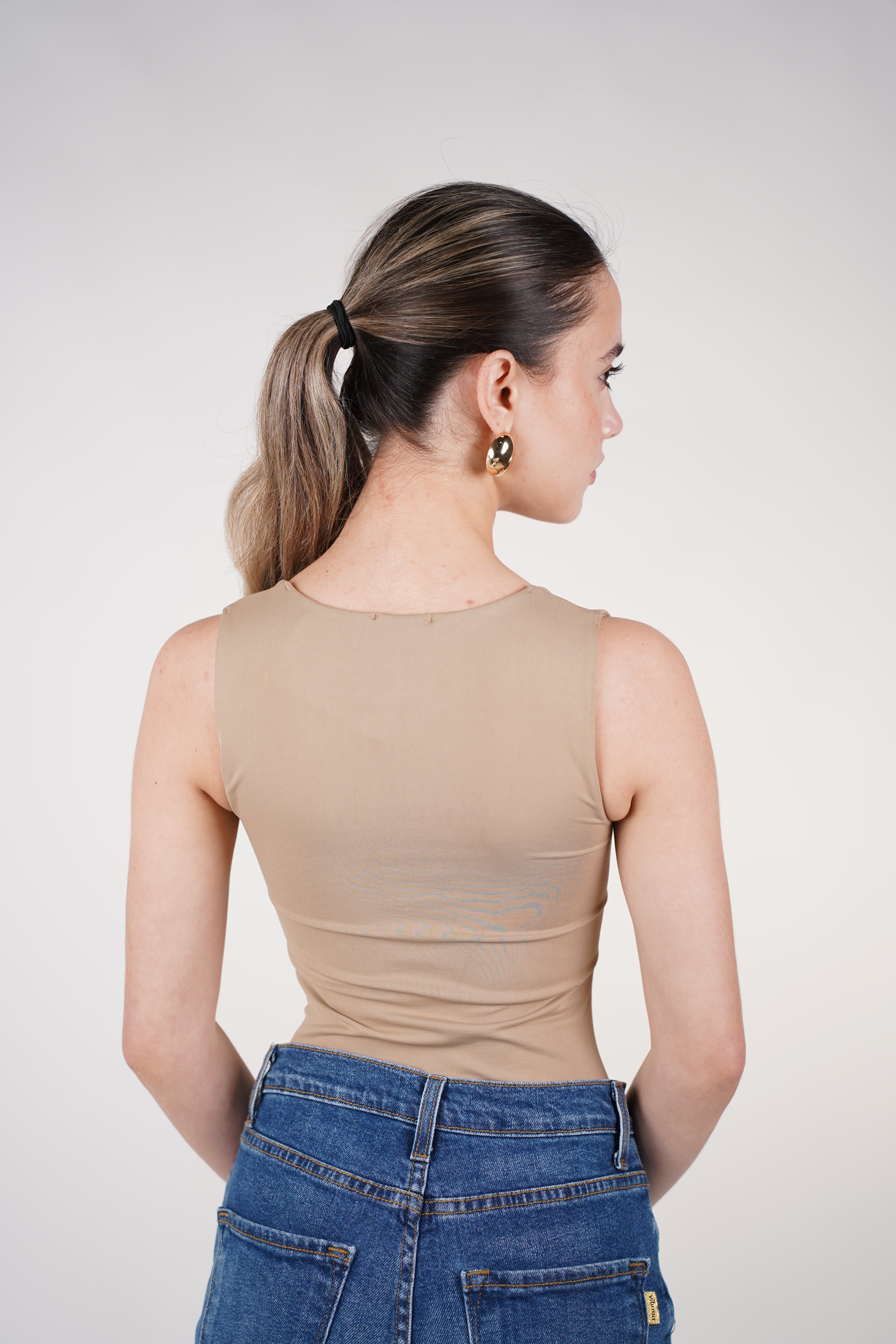 Veli No Sleeves Bodysuit – Clean Lines, Everyday Style